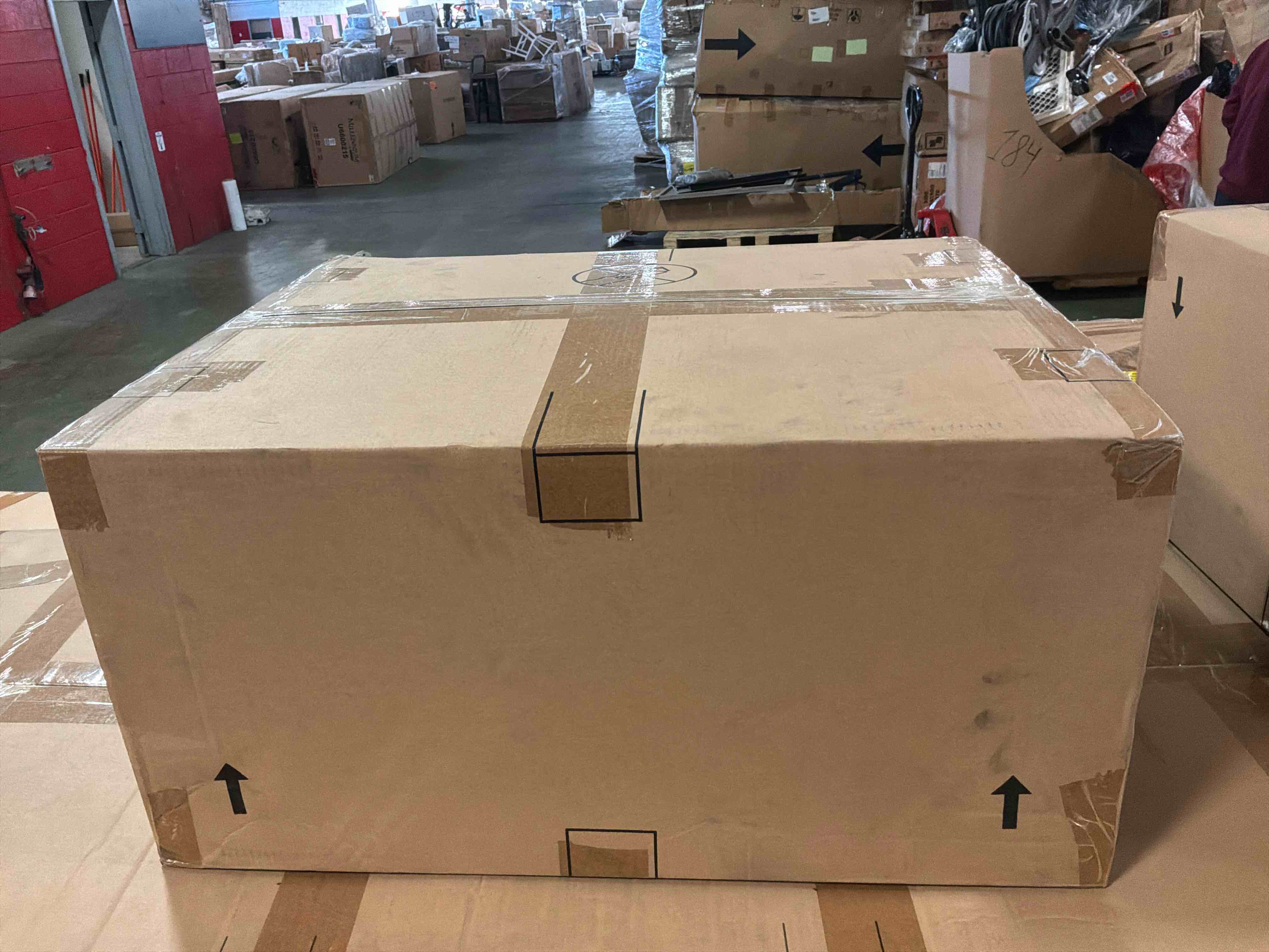 https://s3.amazonaws.com/lotting-images-prod/bidfta/PNK4870906_1778242948115.jpeg