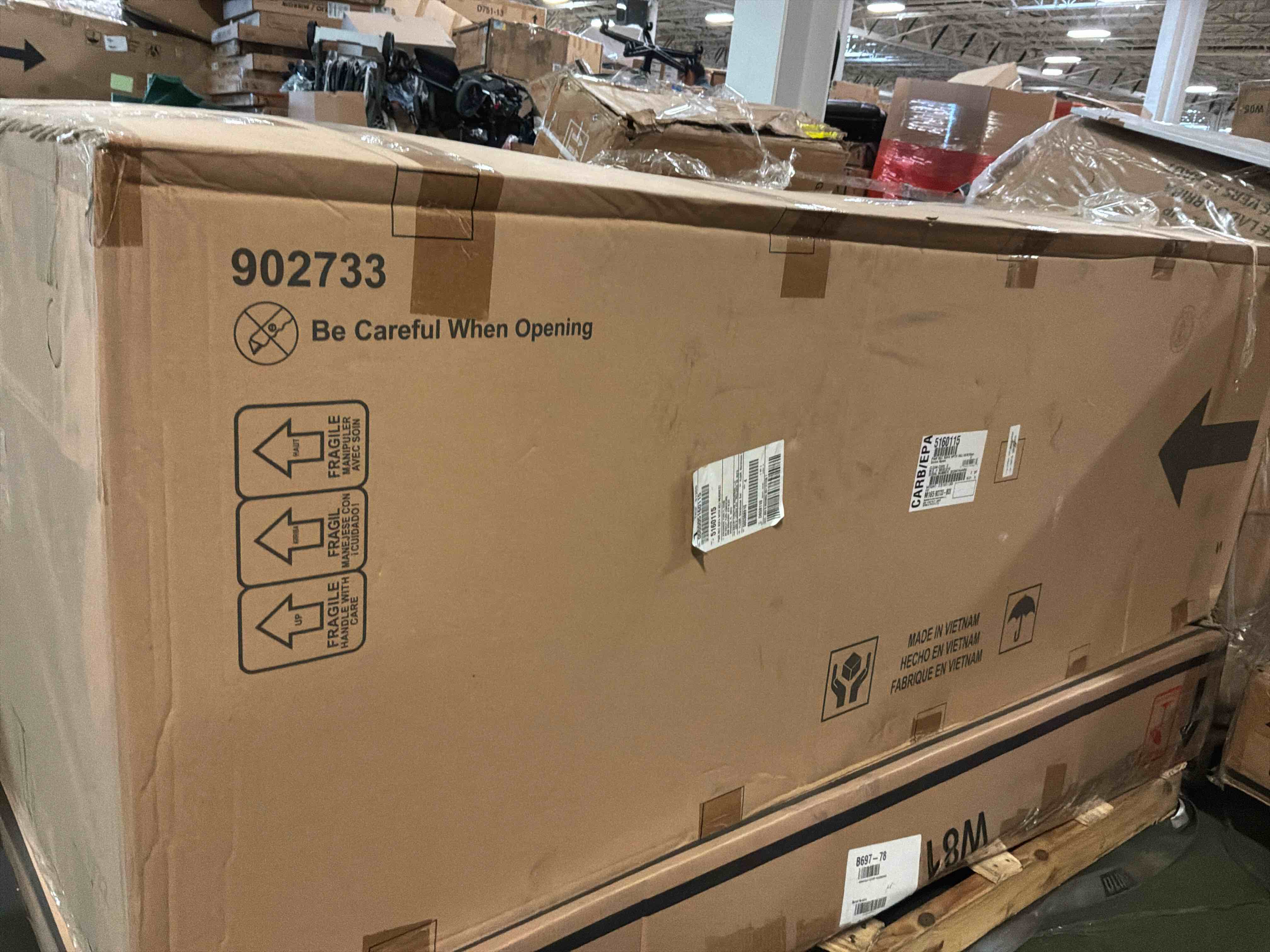 https://s3.amazonaws.com/lotting-images-prod/bidfta/PNK4870914_1778243375765.jpeg
