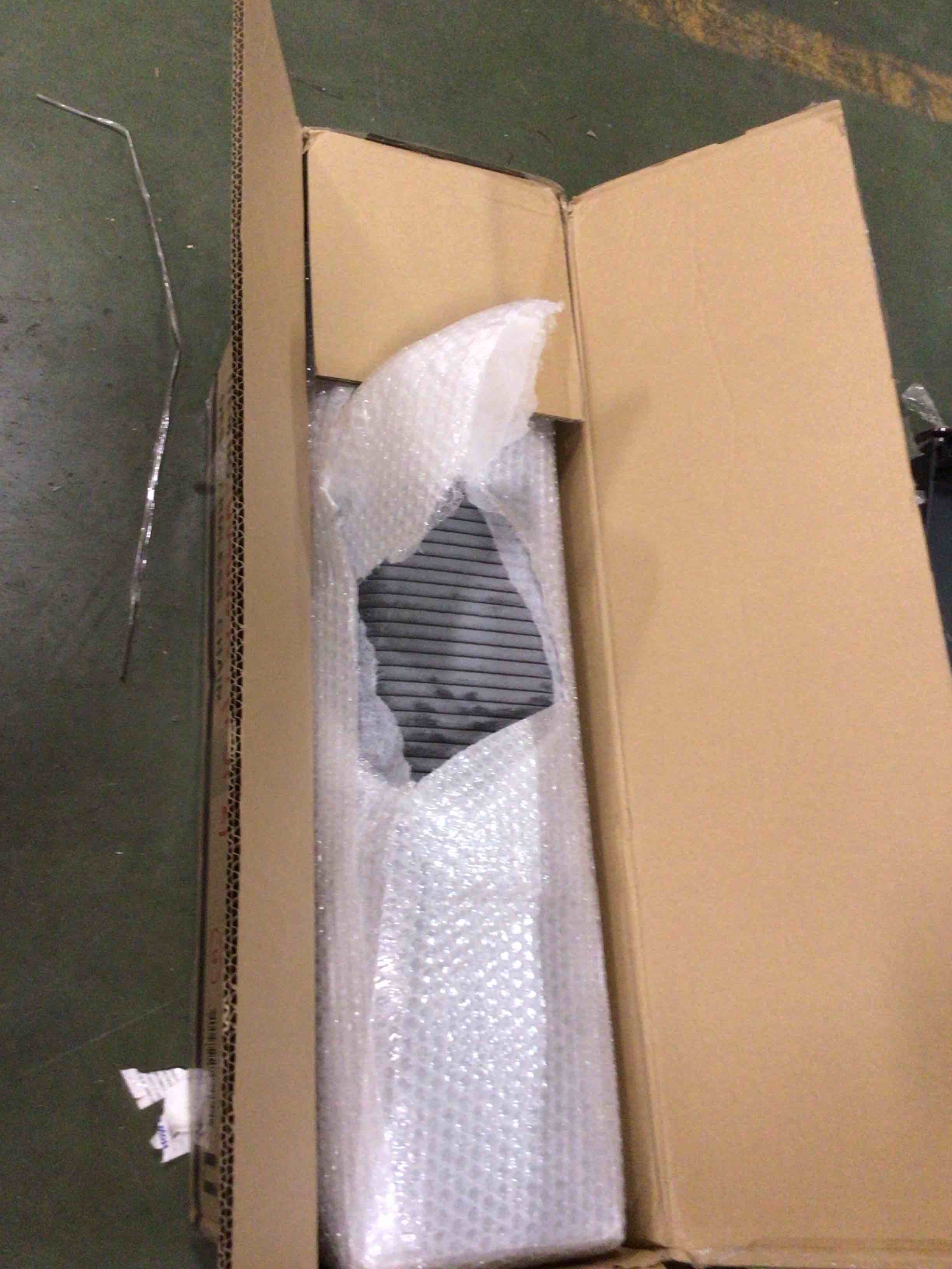 https://s3.amazonaws.com/lotting-images-prod/bidfta/PNK4870961_1778182476803.jpeg