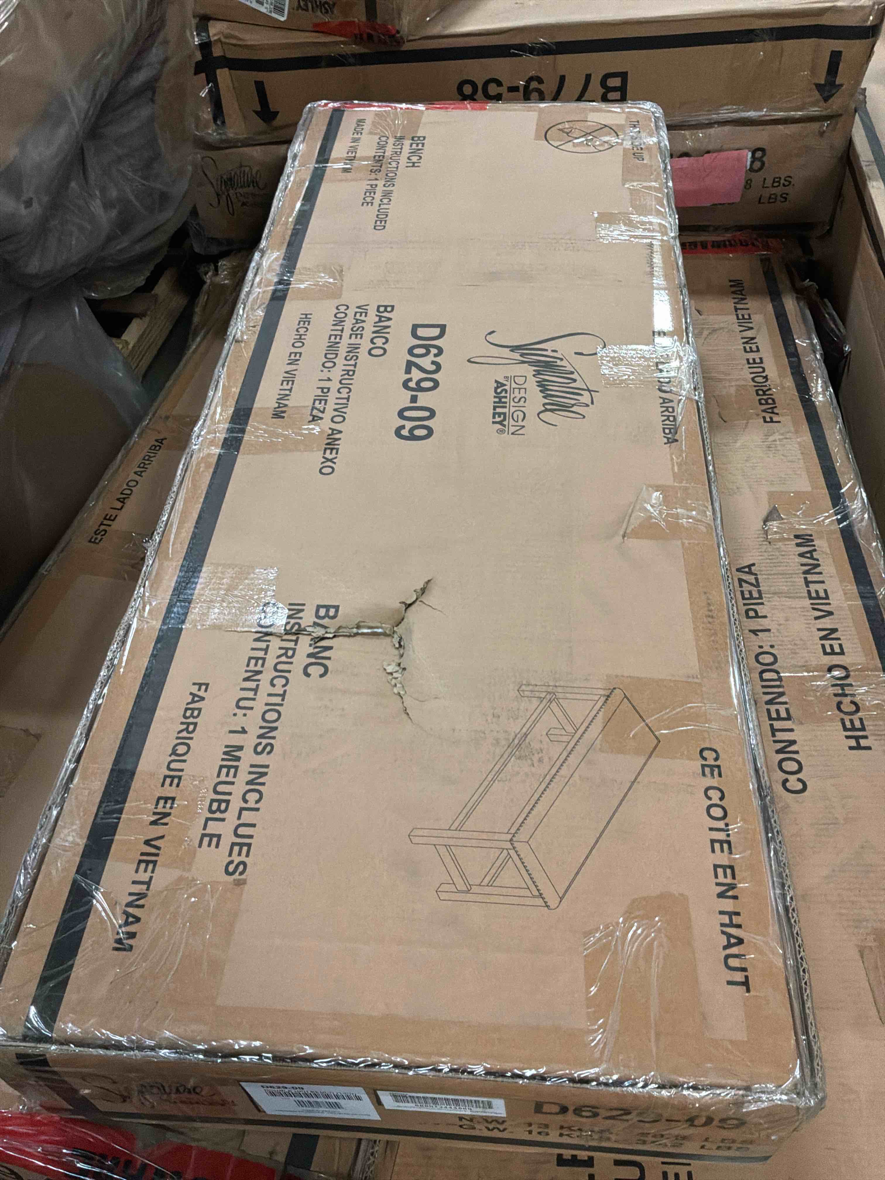 https://s3.amazonaws.com/lotting-images-prod/bidfta/PNK4870999_1778245529867.jpeg