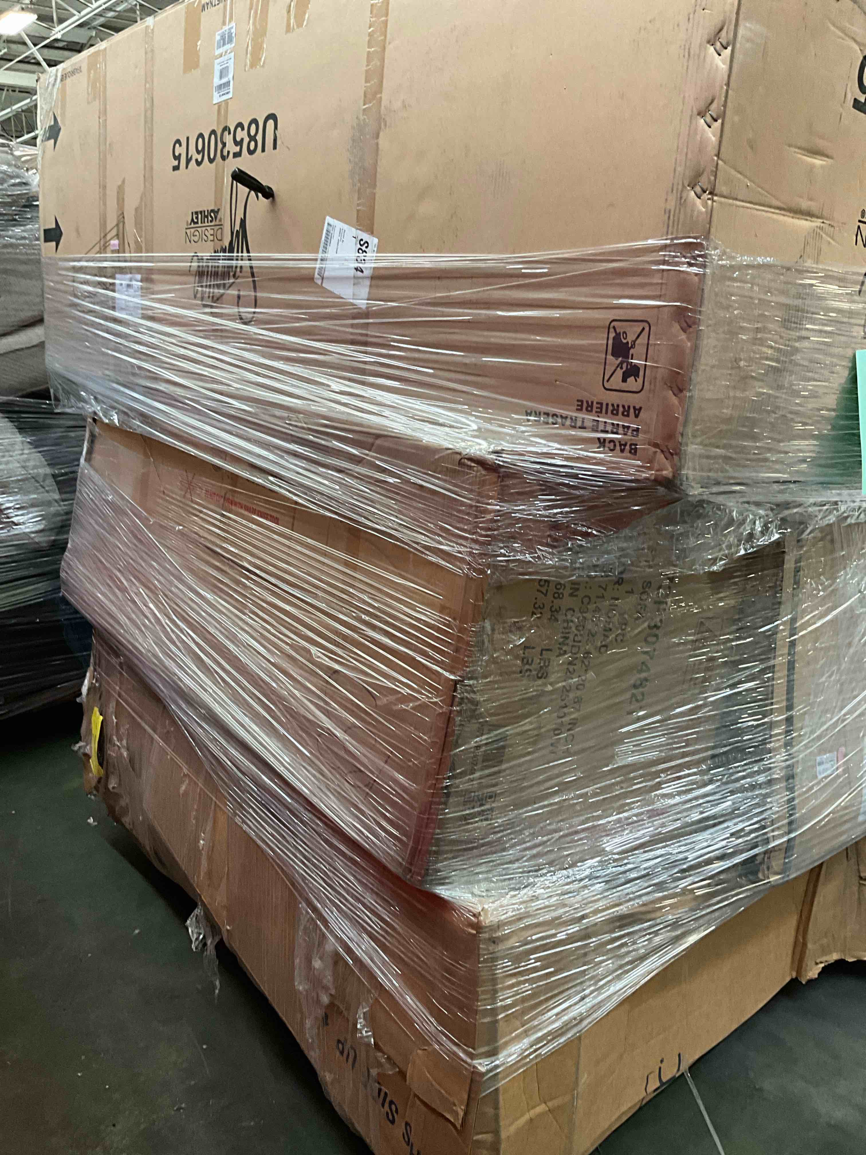https://s3.amazonaws.com/lotting-images-prod/bidfta/PNK4871016_1778260784280.jpeg