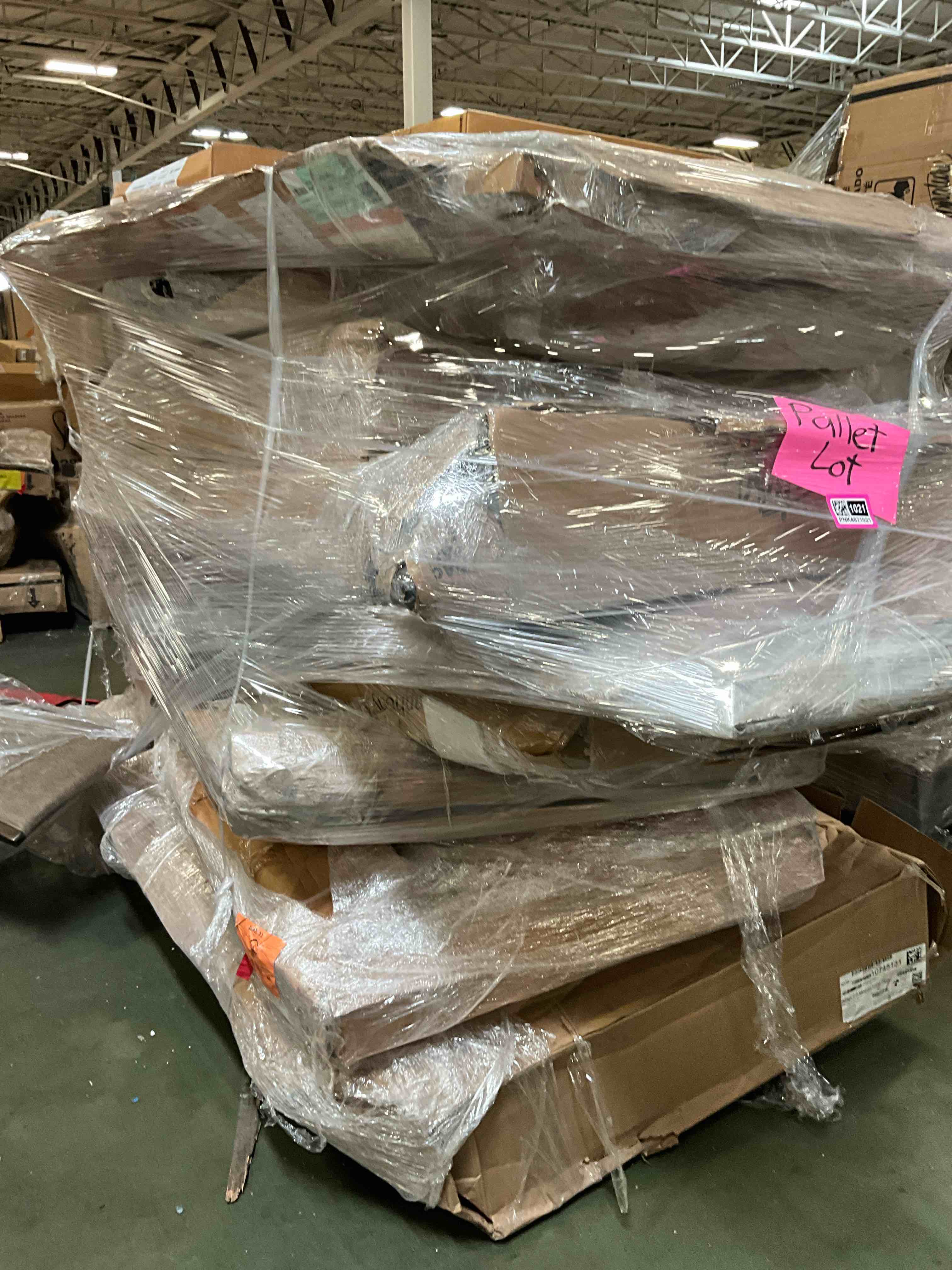 Pallet Lot of 11 Parts Beds, Rails, Footboard, Table Top, and more 