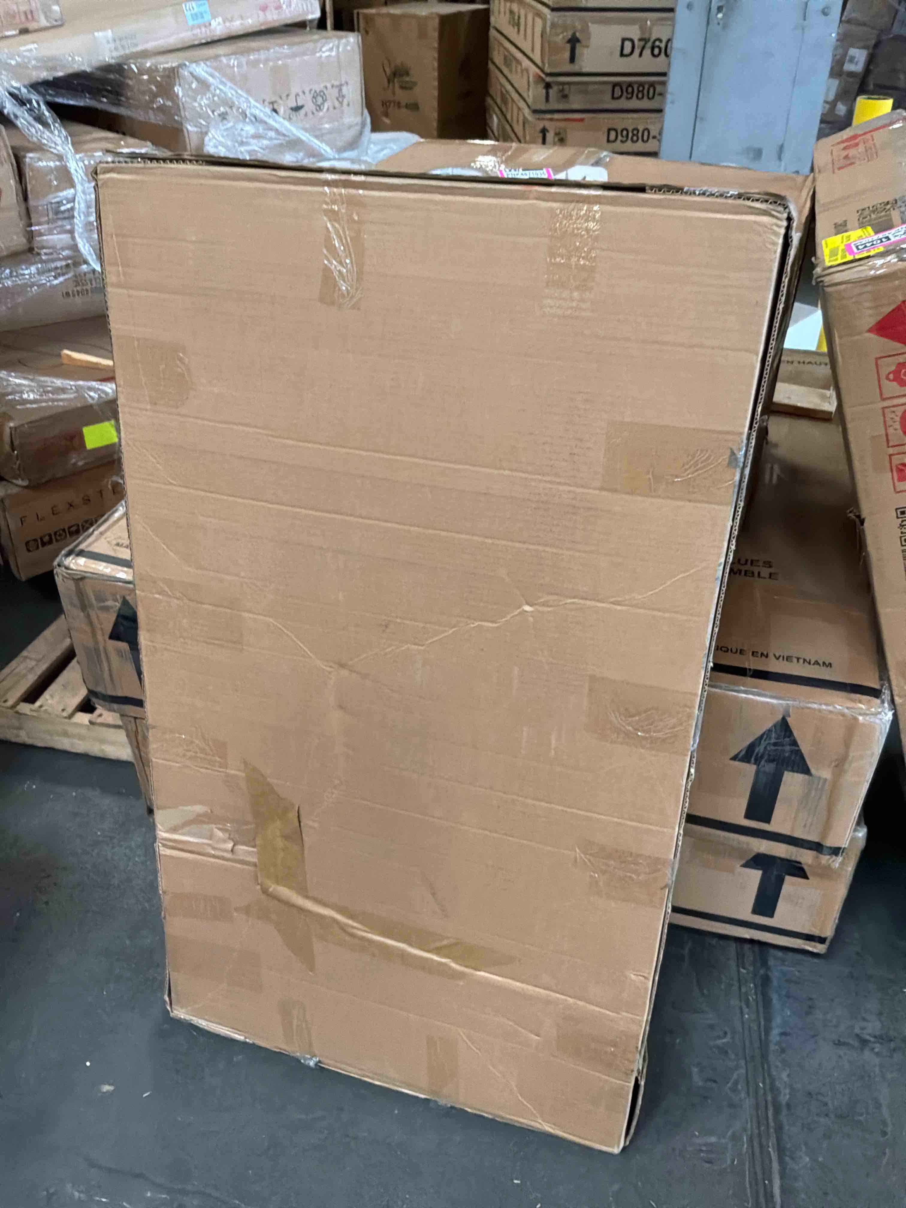 https://s3.amazonaws.com/lotting-images-prod/bidfta/PNK4871043_1778266373203.jpeg