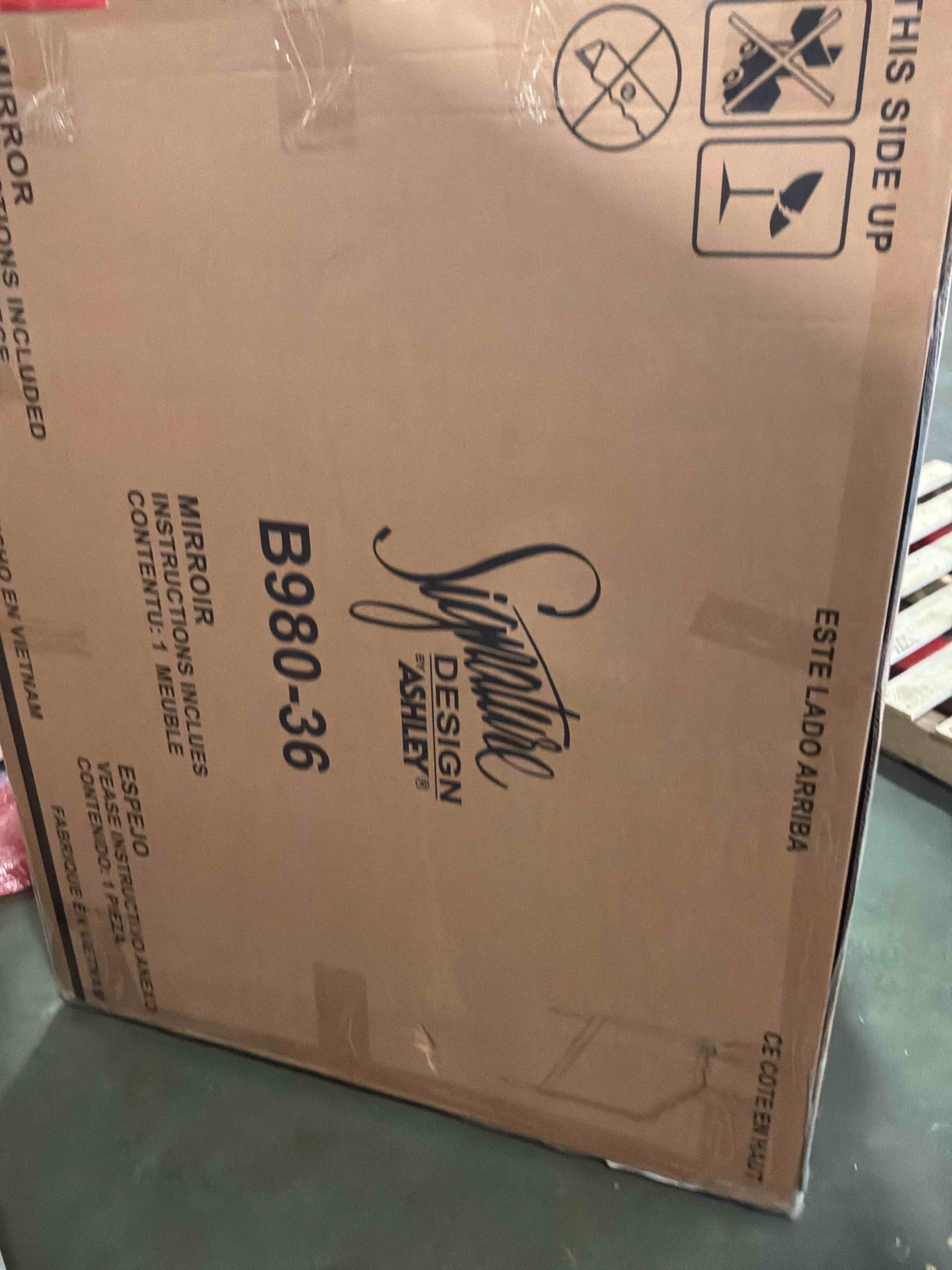 https://s3.amazonaws.com/lotting-images-prod/bidfta/PNK4871073_1778685908893.jpeg