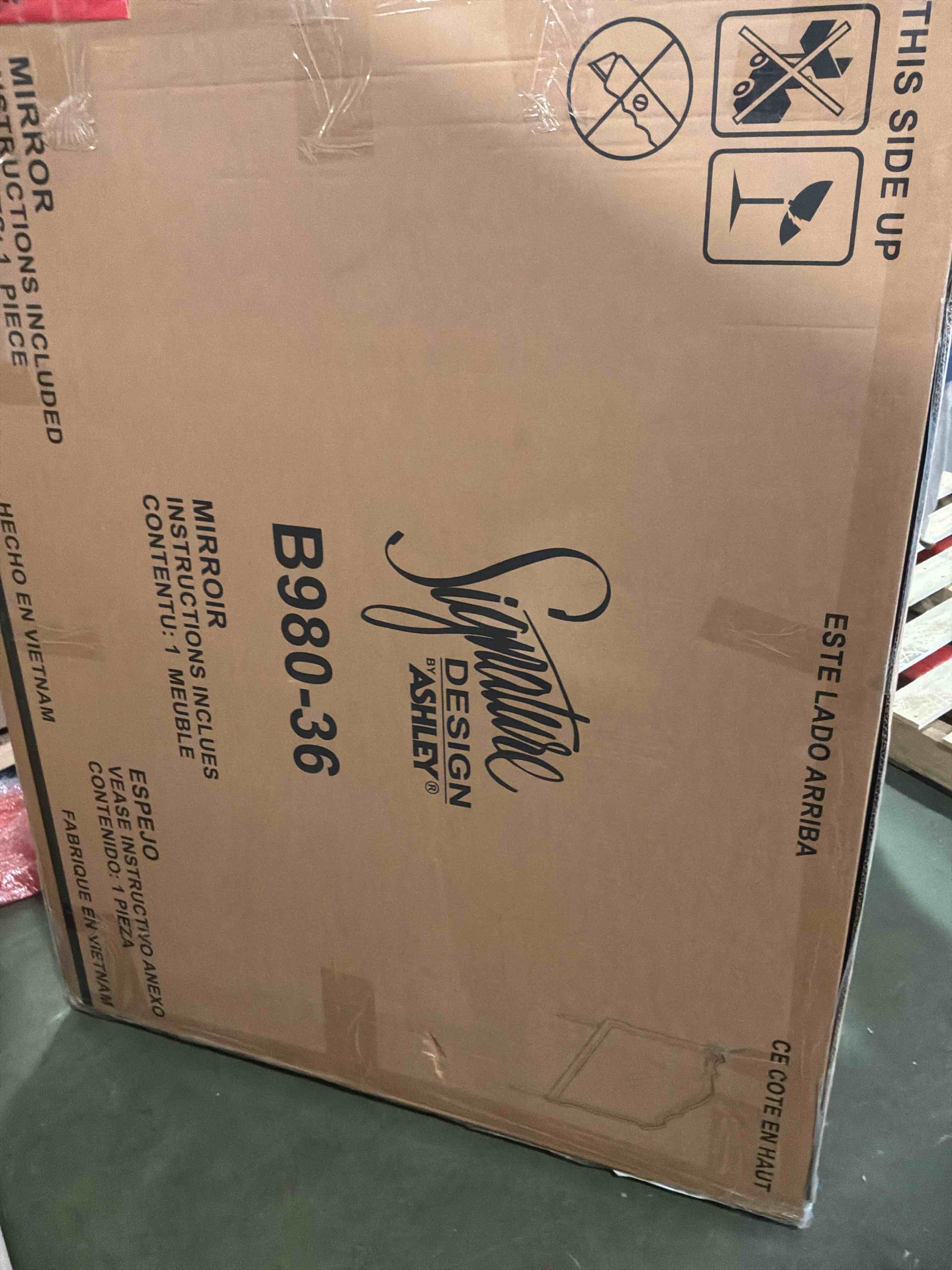 https://s3.amazonaws.com/lotting-images-prod/bidfta/PNK4871073_1778685909478.jpeg