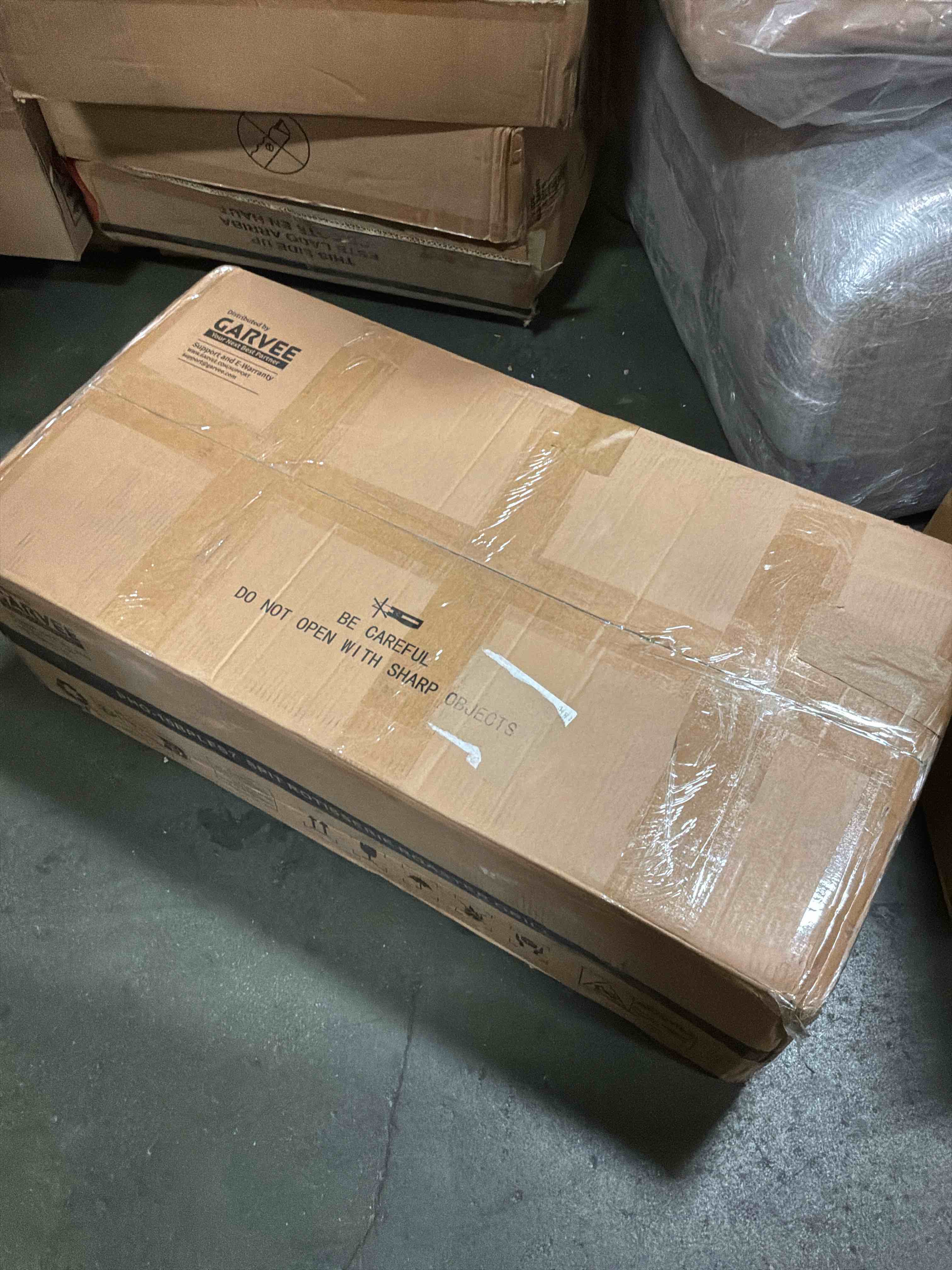 https://s3.amazonaws.com/lotting-images-prod/bidfta/PNK4871085_1778270702484.jpeg
