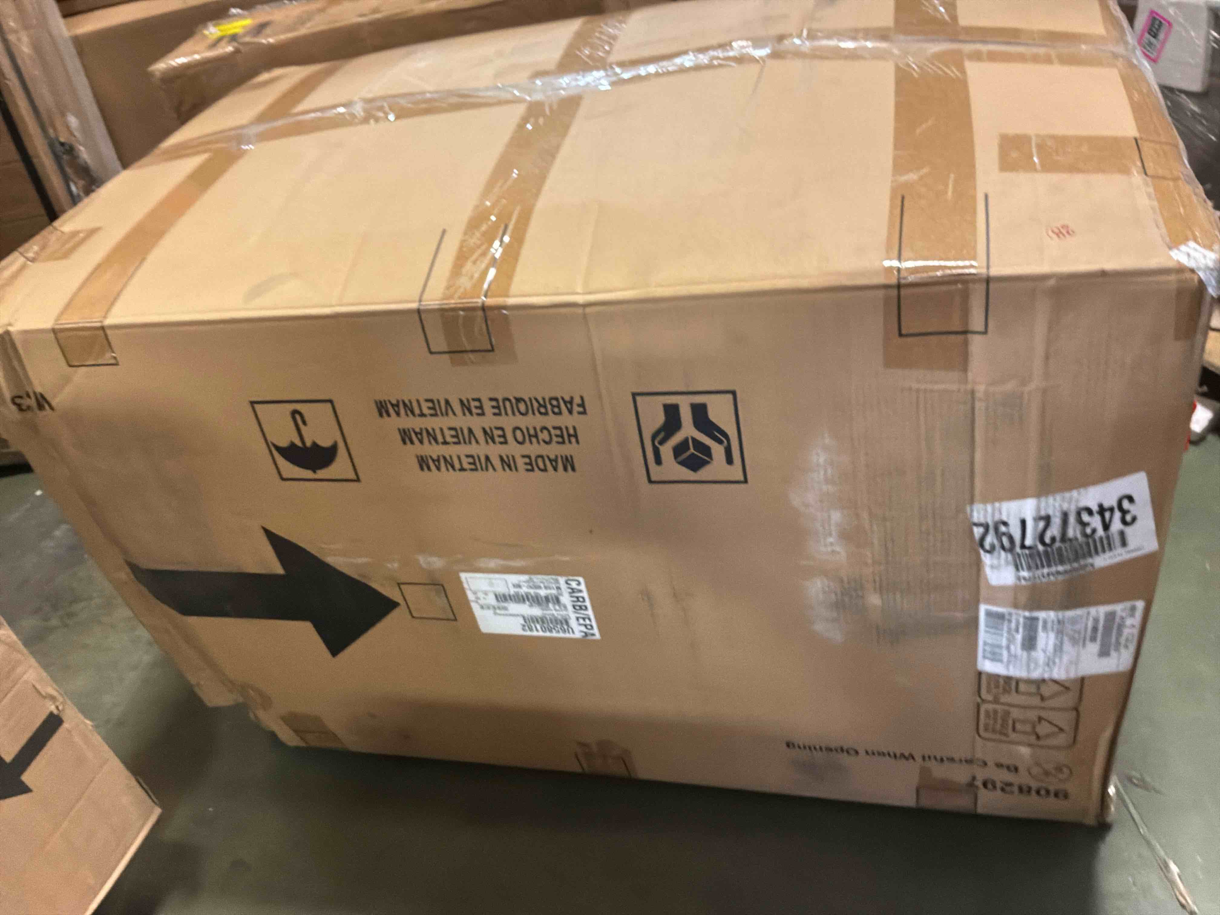 https://s3.amazonaws.com/lotting-images-prod/bidfta/PNK4871218_1778688216674.jpeg