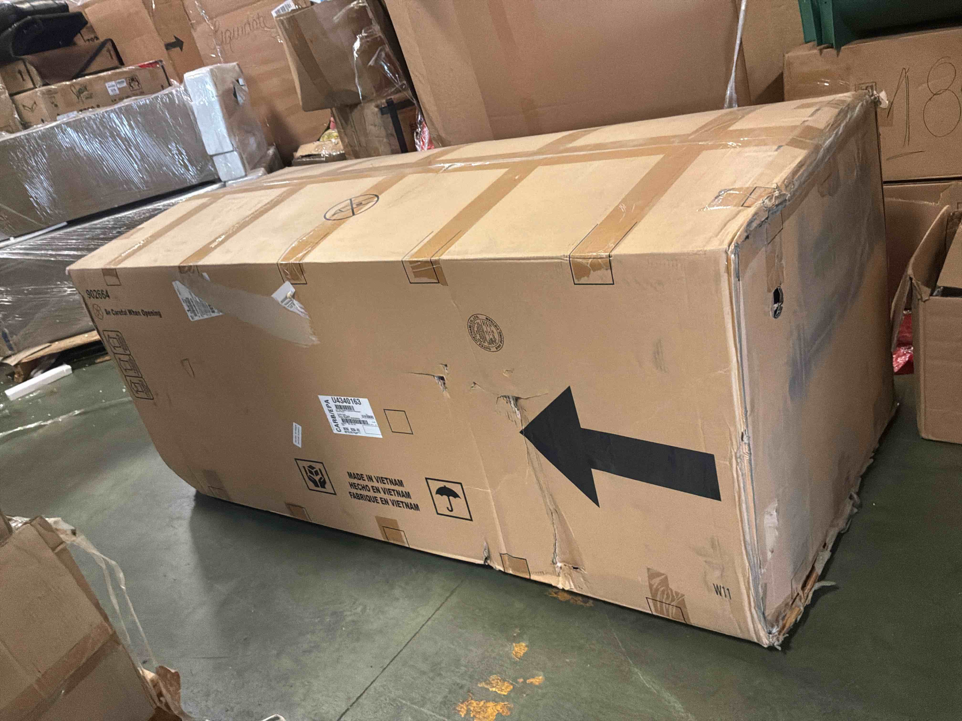 https://s3.amazonaws.com/lotting-images-prod/bidfta/PNK4871219_1778688134356.jpeg