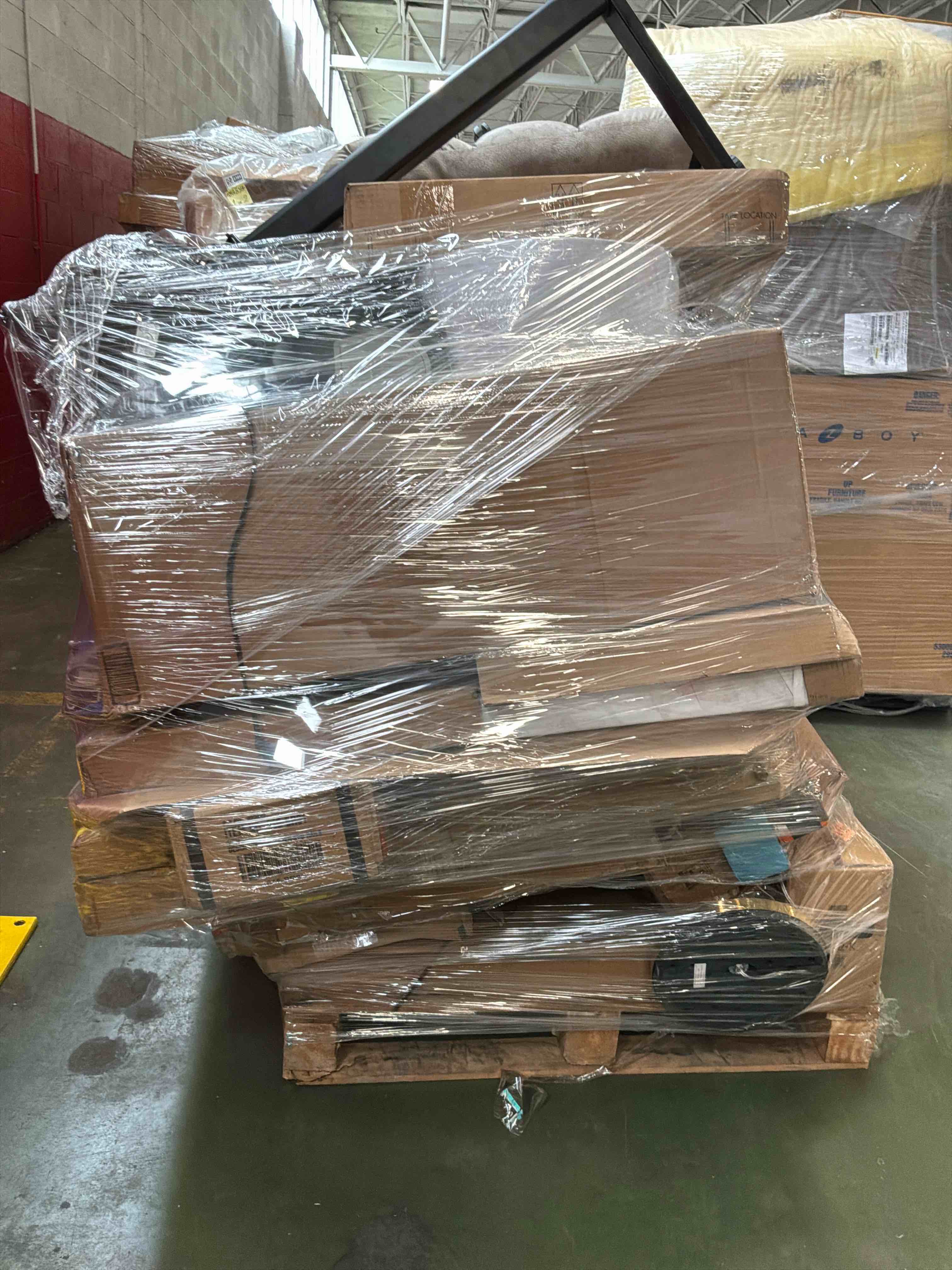 https://s3.amazonaws.com/lotting-images-prod/bidfta/PNK4871536_1778875389387.jpeg