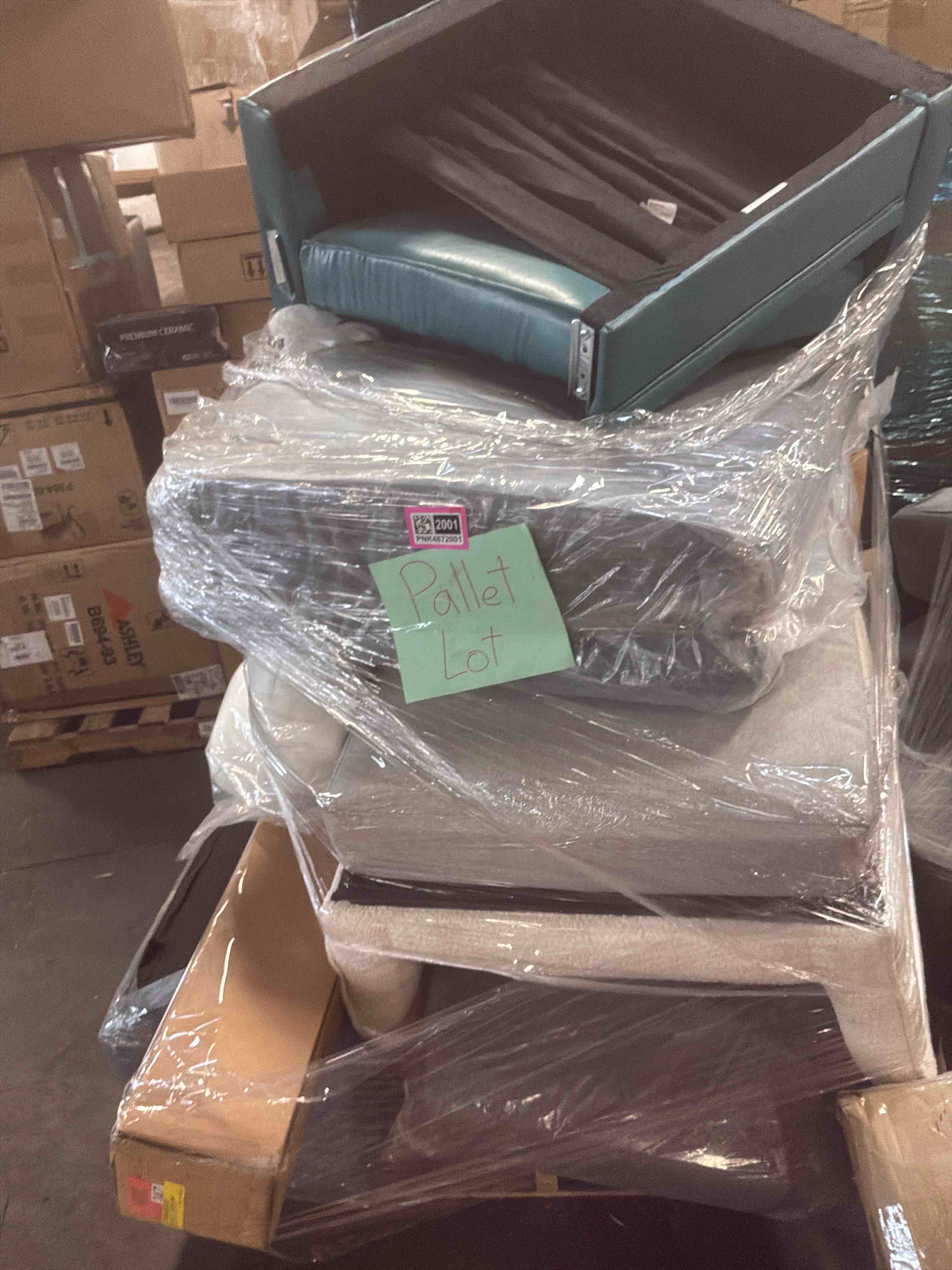 Pallet Lot of Parts of Furniture 