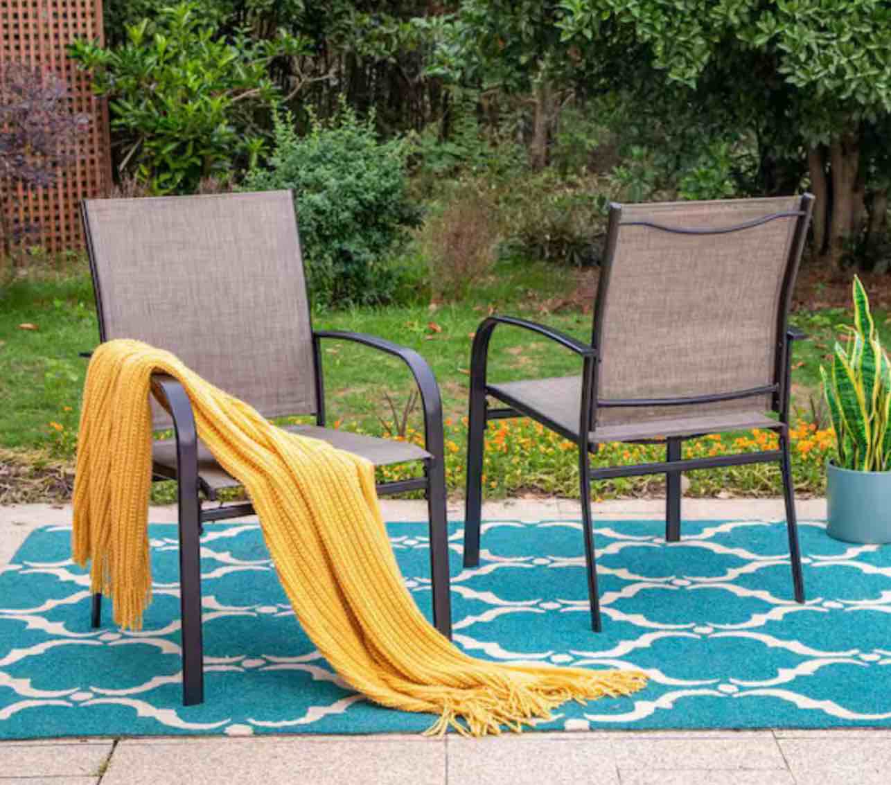 Black Ergonomic Brown Textilene Metal Outdoor Dining Chair with Wave Arms