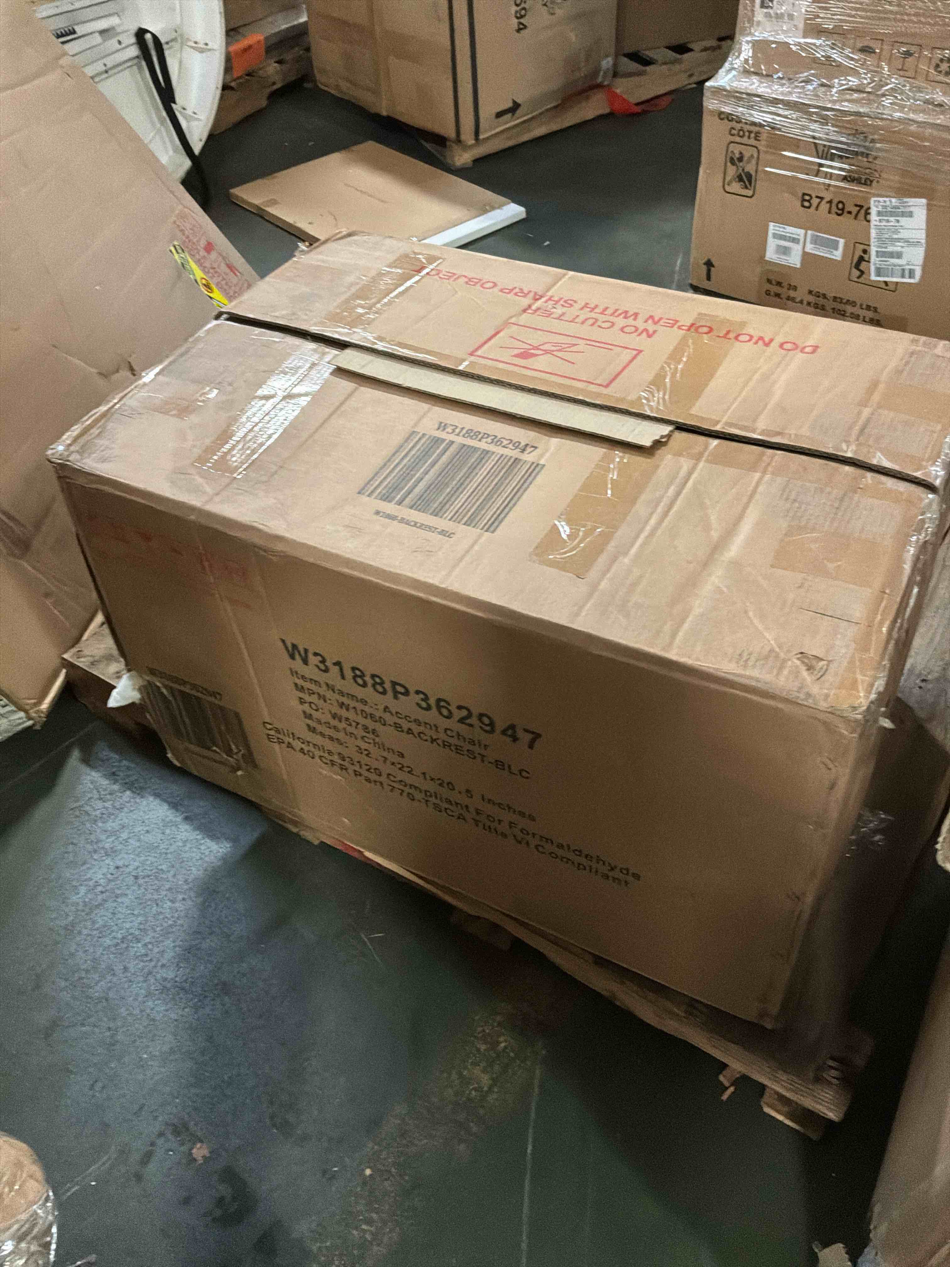 https://s3.amazonaws.com/lotting-images-prod/bidfta/PNK4872093_1779470775112.jpeg