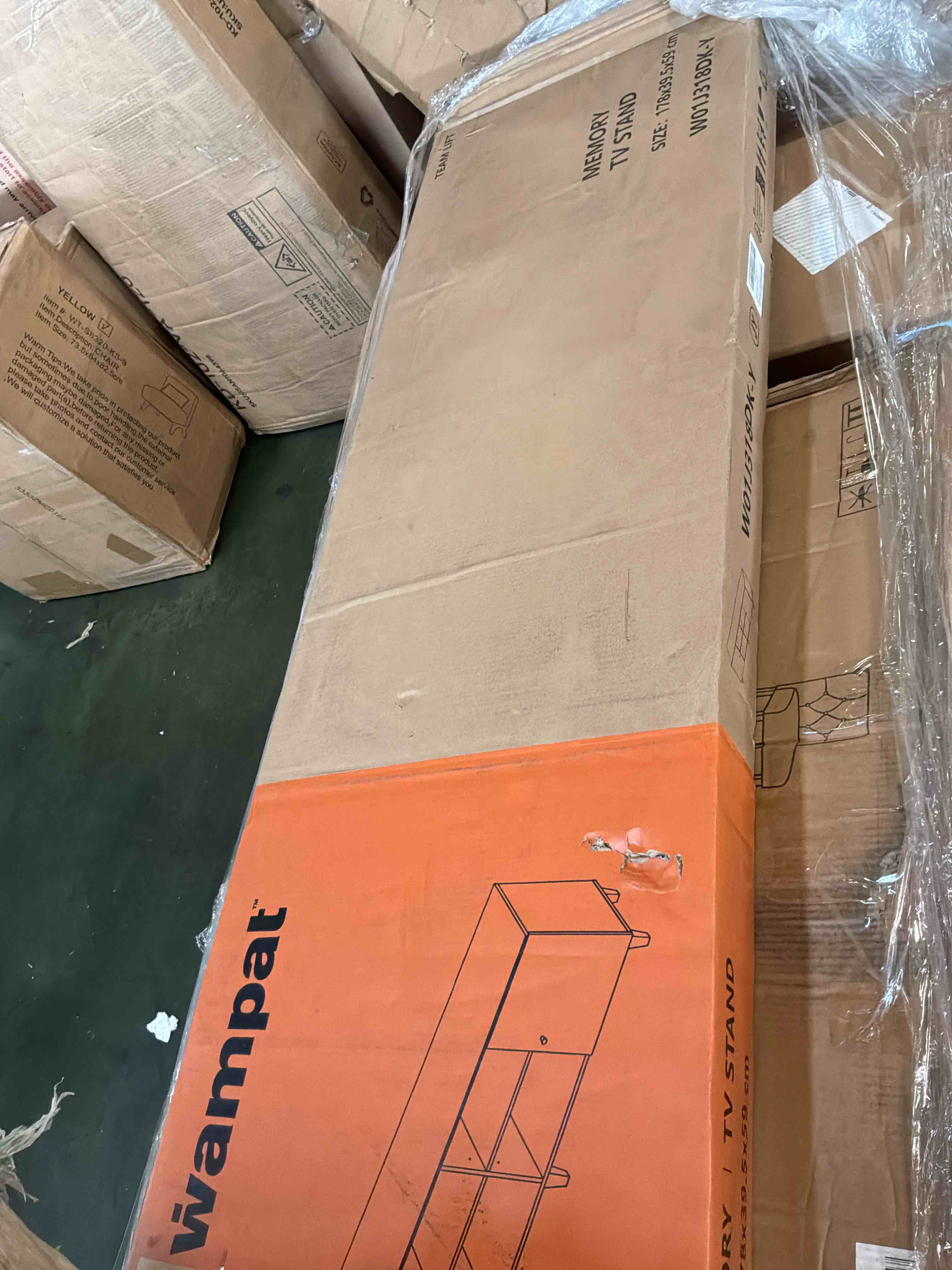 https://s3.amazonaws.com/lotting-images-prod/bidfta/PNK4872580_1779911288514.jpeg