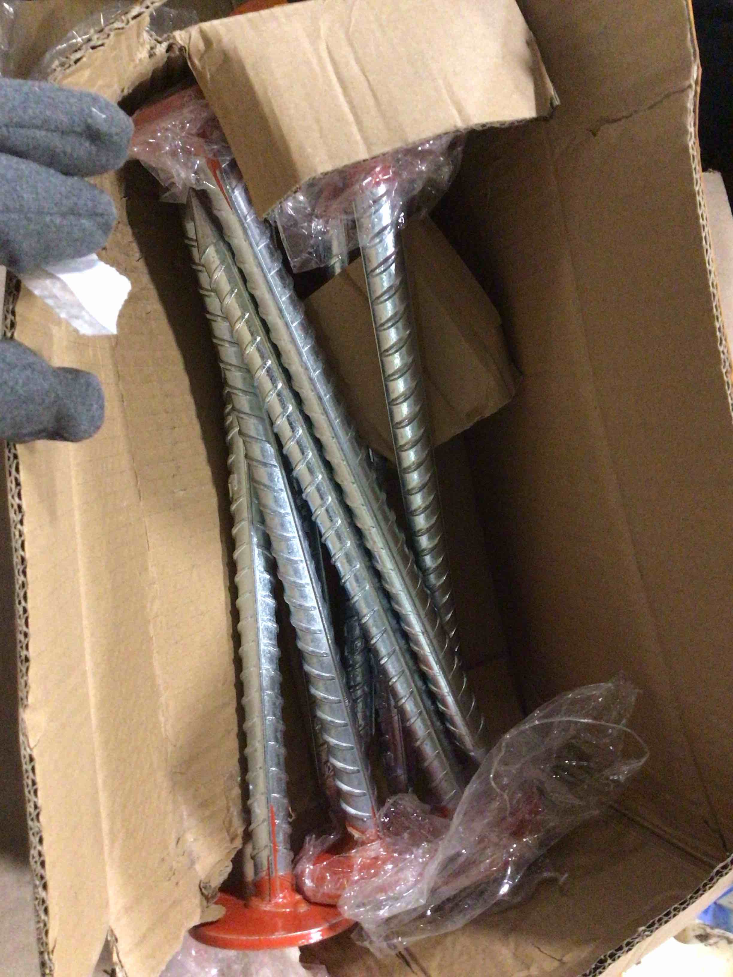 https://s3.amazonaws.com/lotting-images-prod/bidfta/PNK4873045_1778168254281.jpeg