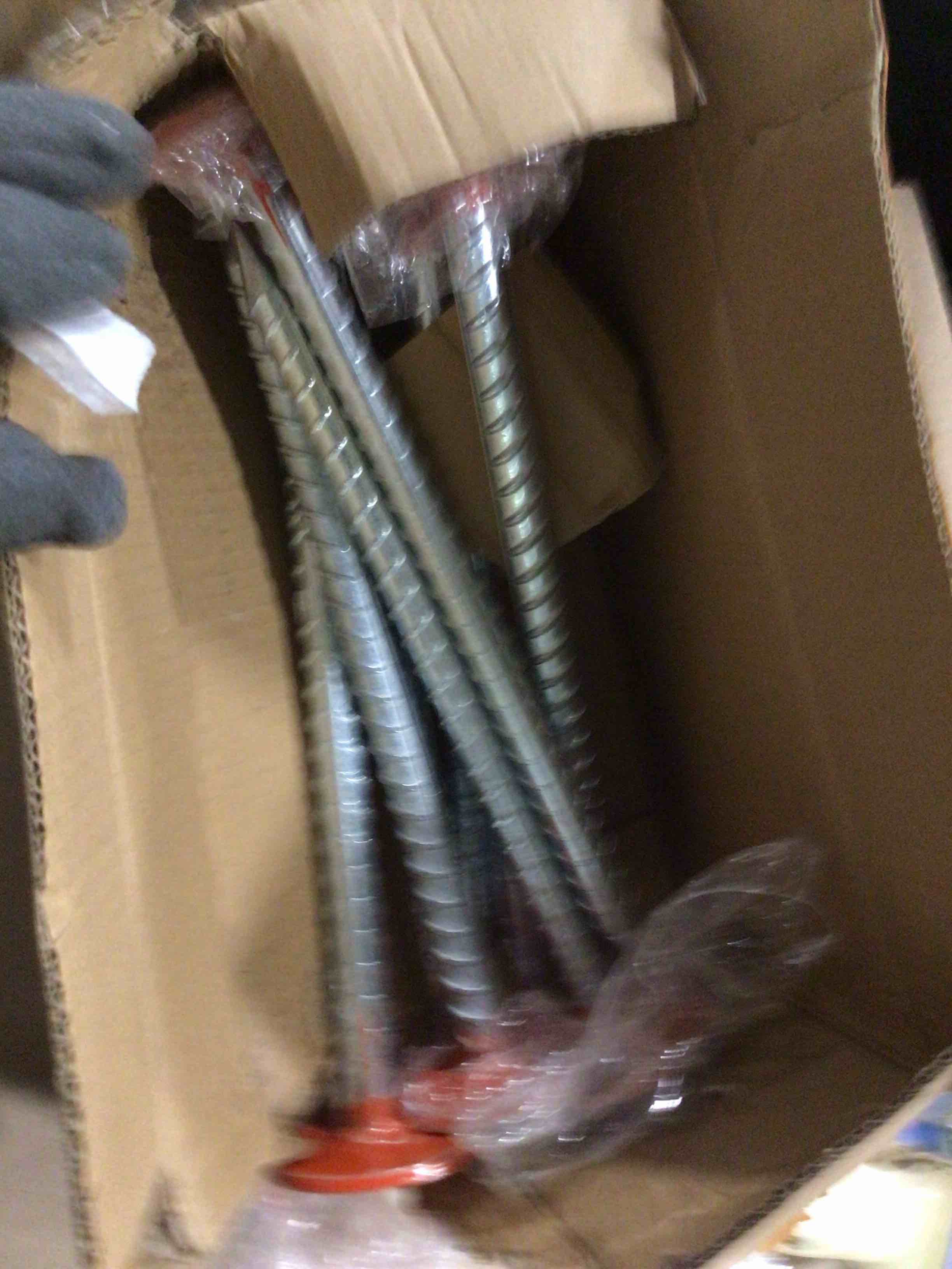 https://s3.amazonaws.com/lotting-images-prod/bidfta/PNK4873045_1778168255614.jpeg