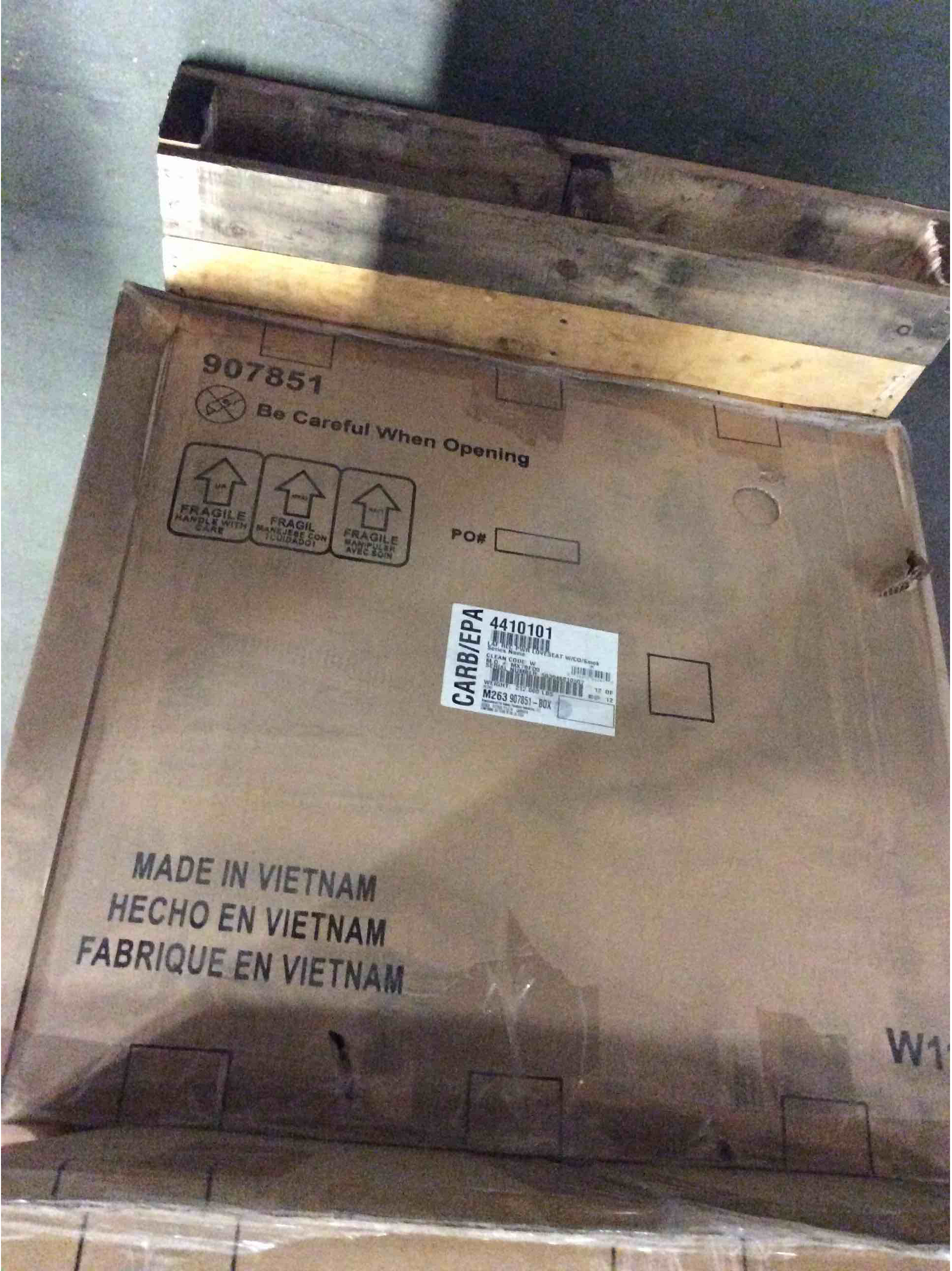 https://s3.amazonaws.com/lotting-images-prod/bidfta/PNK4873089_1778163815278.jpeg
