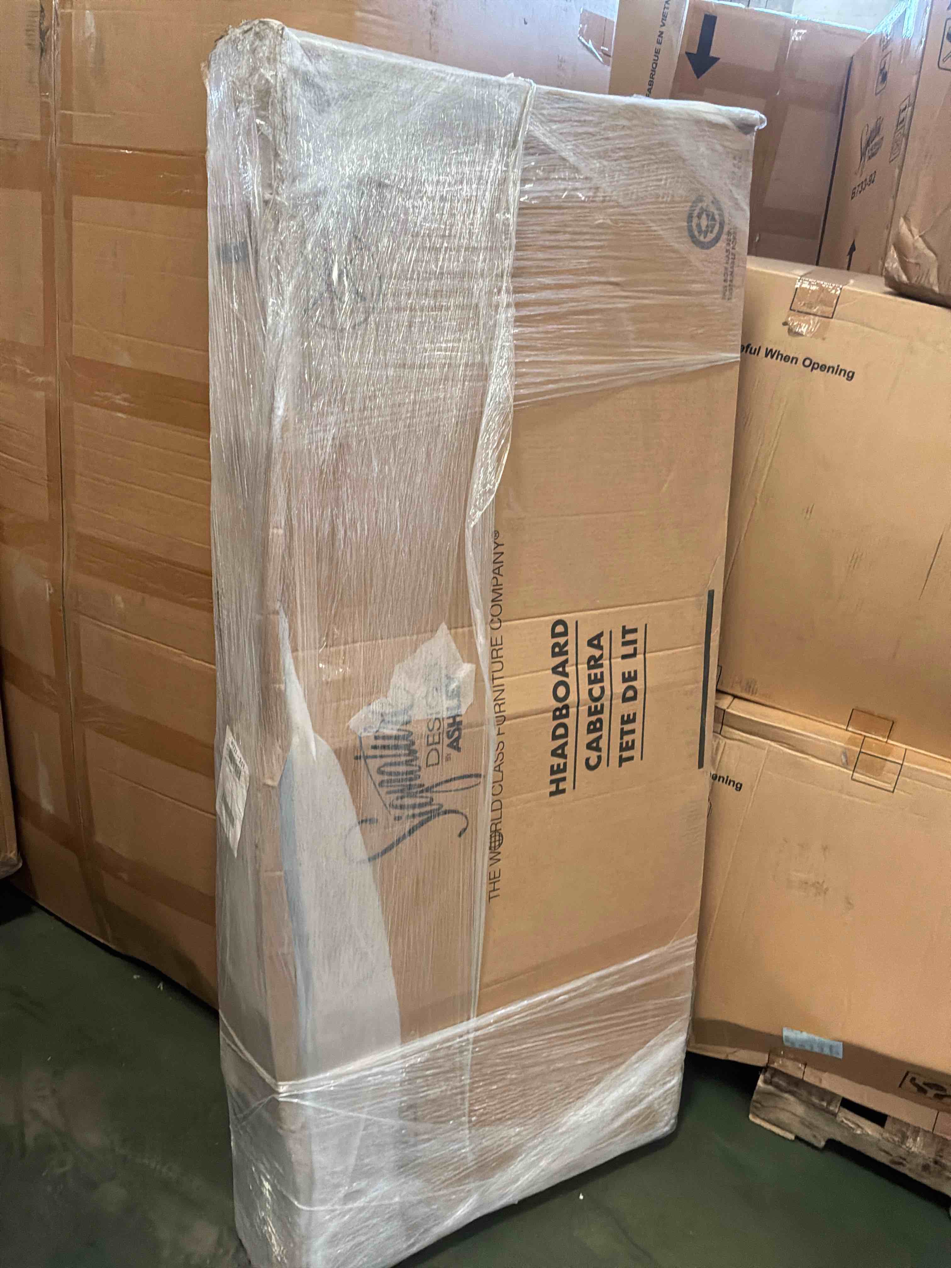 https://s3.amazonaws.com/lotting-images-prod/bidfta/PNK4873475_1780580624470.jpeg