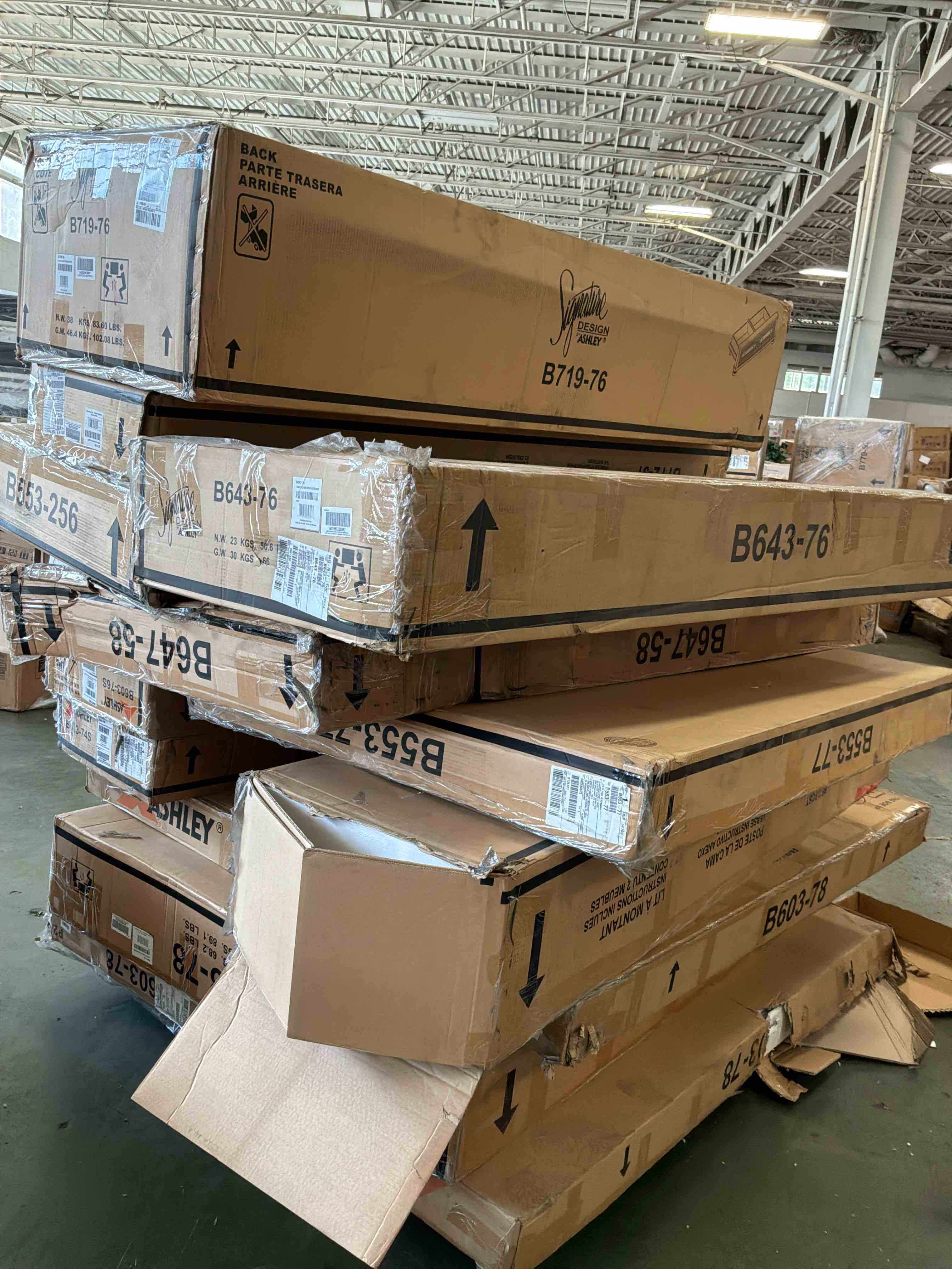 https://s3.amazonaws.com/lotting-images-prod/bidfta/PNK4873477_1780580345107.jpeg