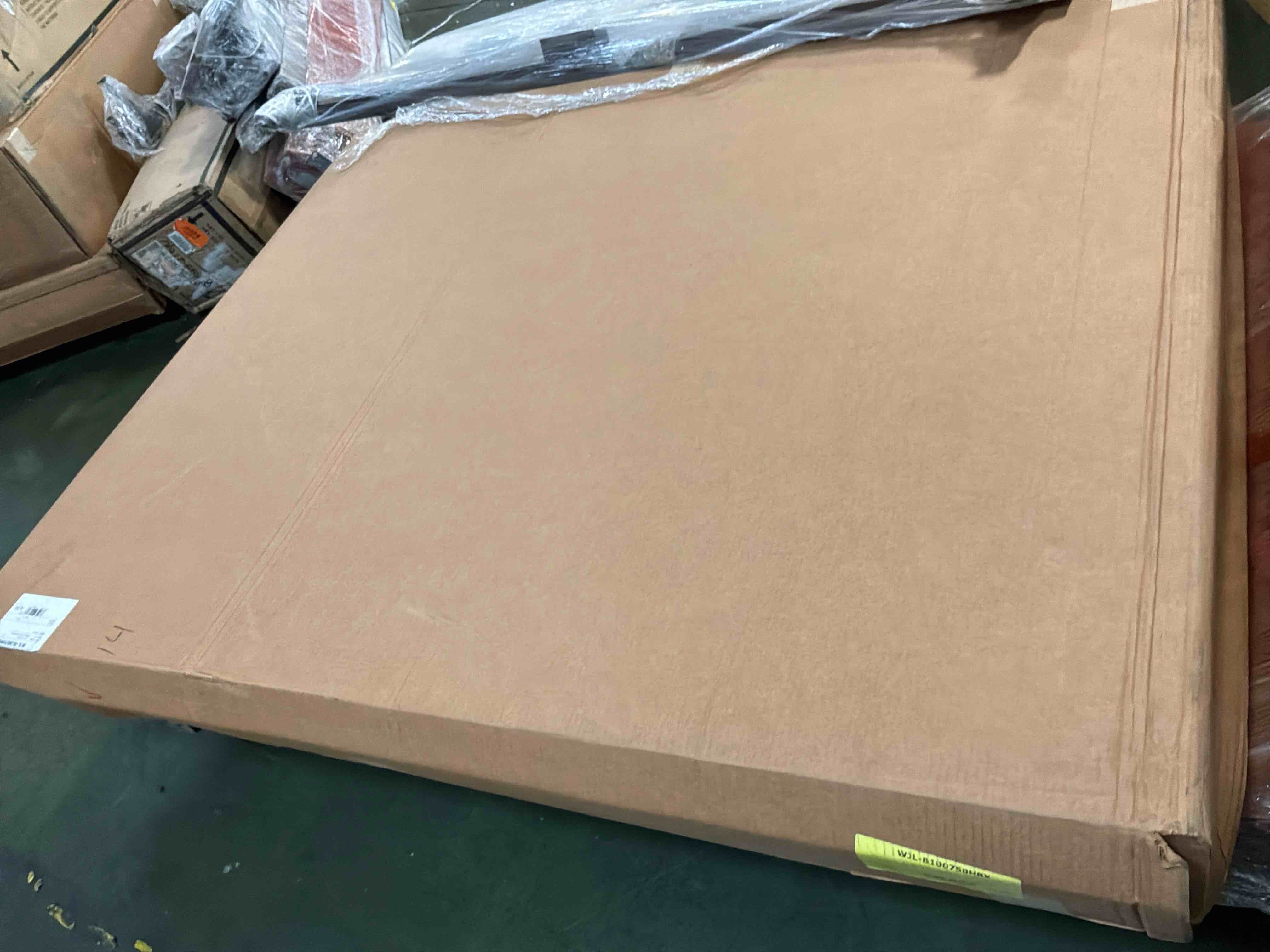 Condition photo showing Good Condition for dharma queen headboard 