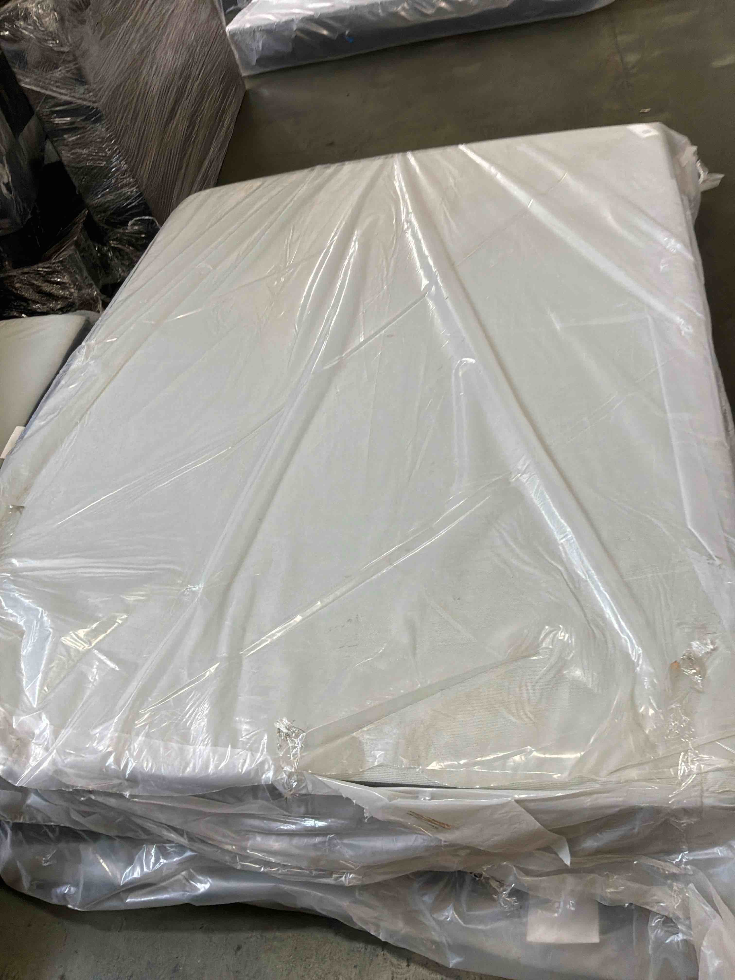 Condition photo showing Good Condition for 1493282 sealy princeton ii firm tight top mattress