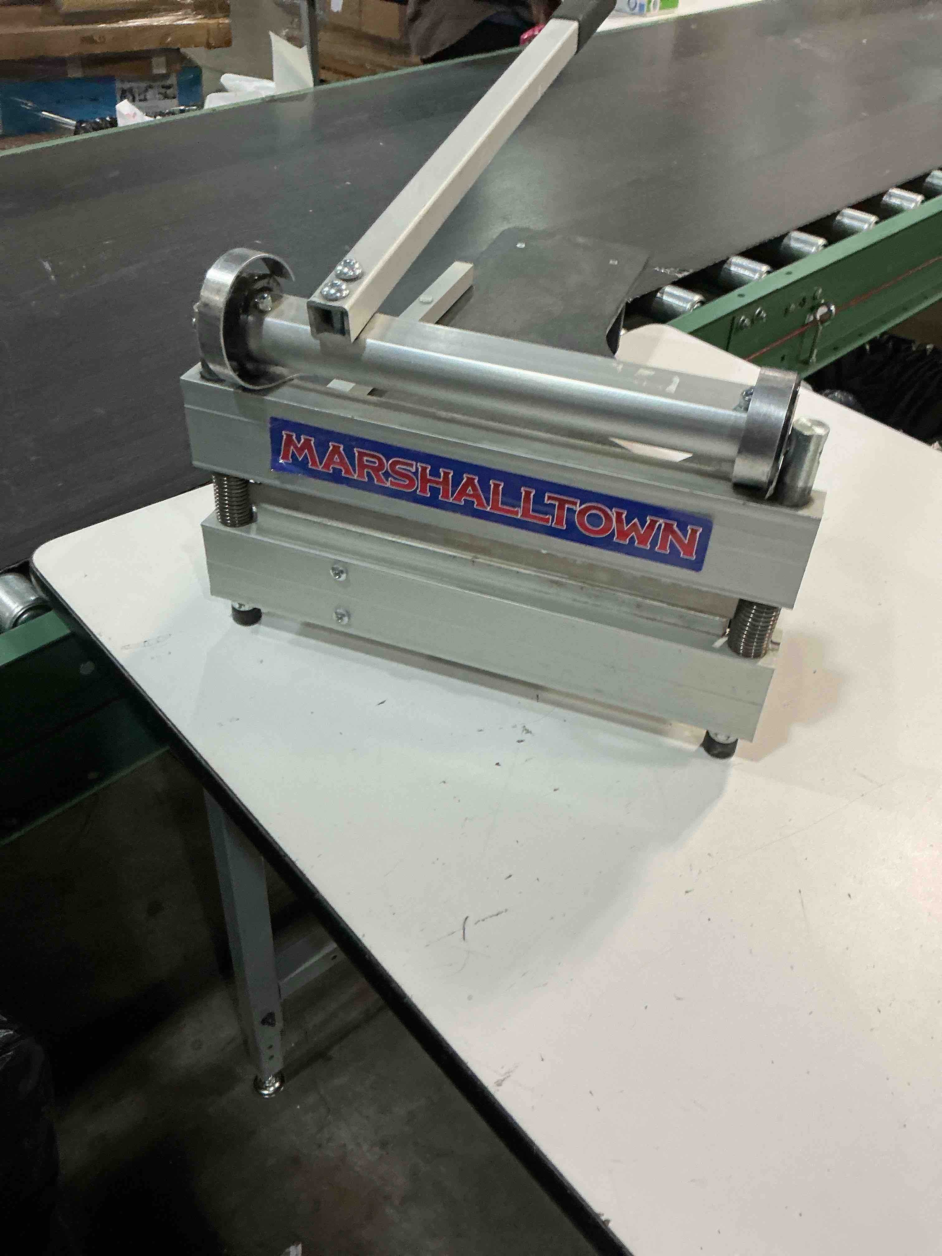 marshalltown ultra-lite flooring cutter 13", made in the usa, cuts vinyl plank, laminate, engineered hardwood, siding, and more - honing stone included