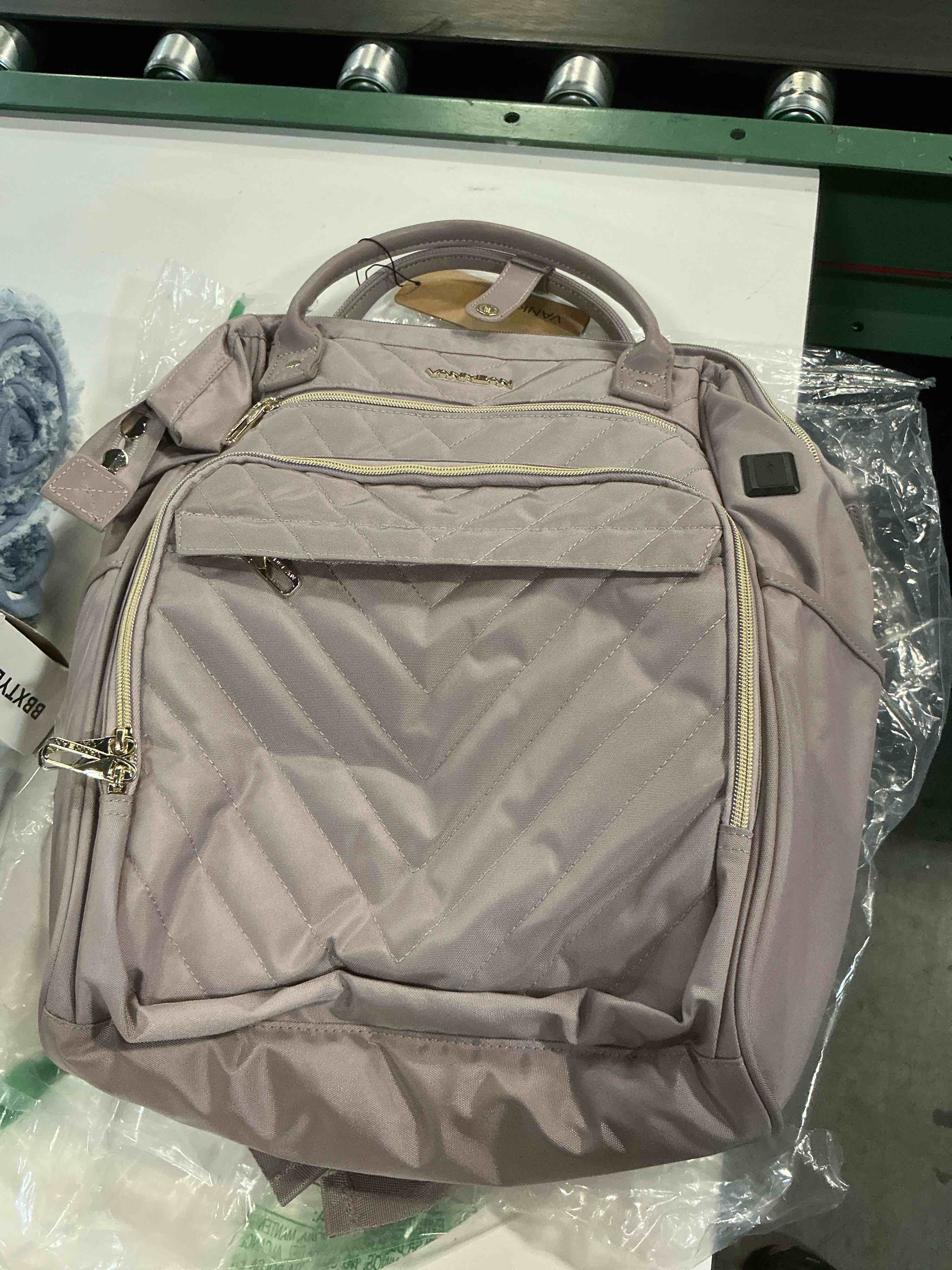 Condition photo showing New/Like New for vankean 17 inch laptop backpack for women men fashion computer work bag, large capacity waterproof backpack with usb port & rfid pockets, college daypack business travel backpack, light dusty pink quilted light dusty pink/grey purple 17.3 inch