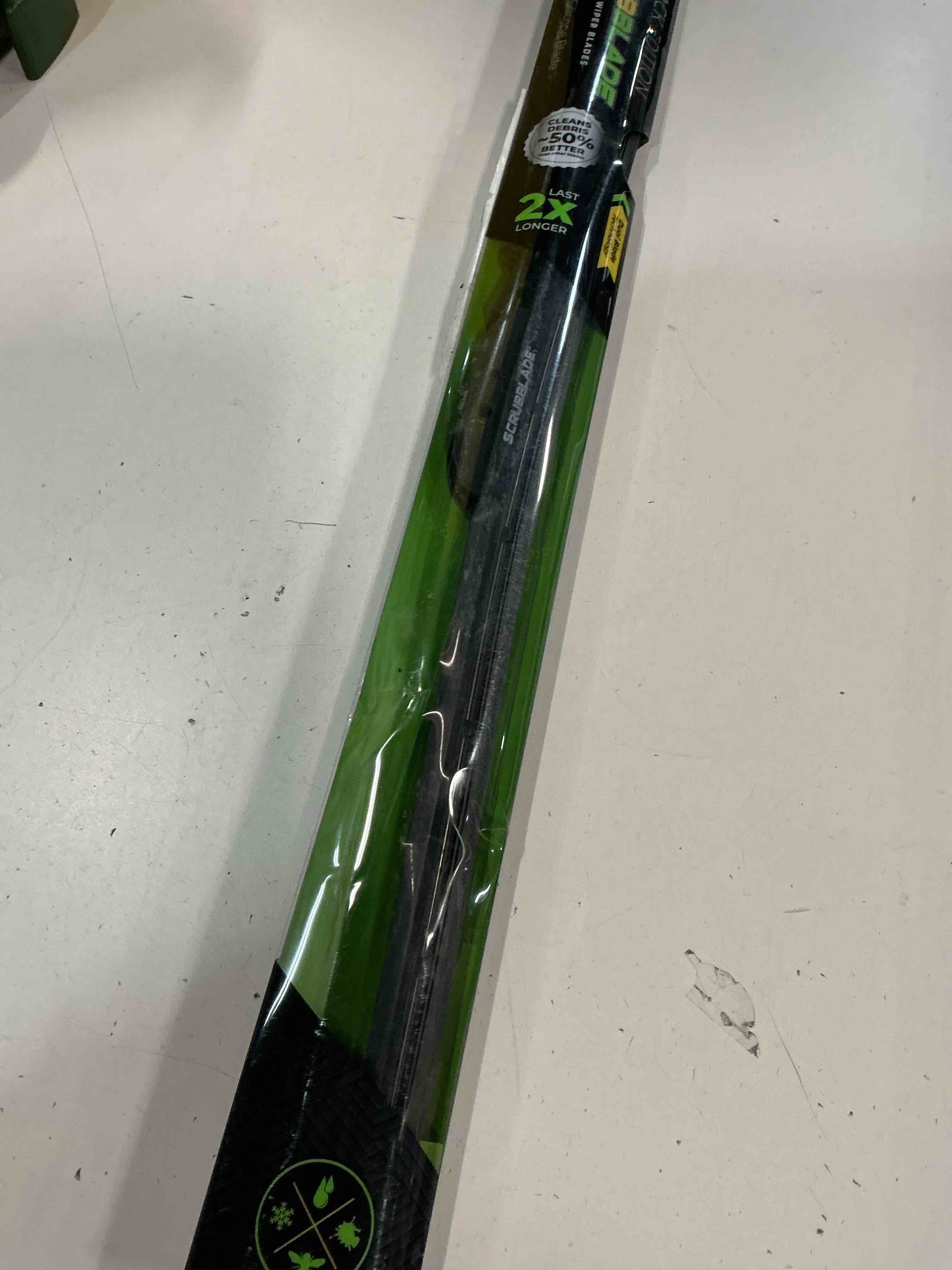 Condition photo showing Good Condition for 24  610mm black edition silicone scrubblade wiper blade