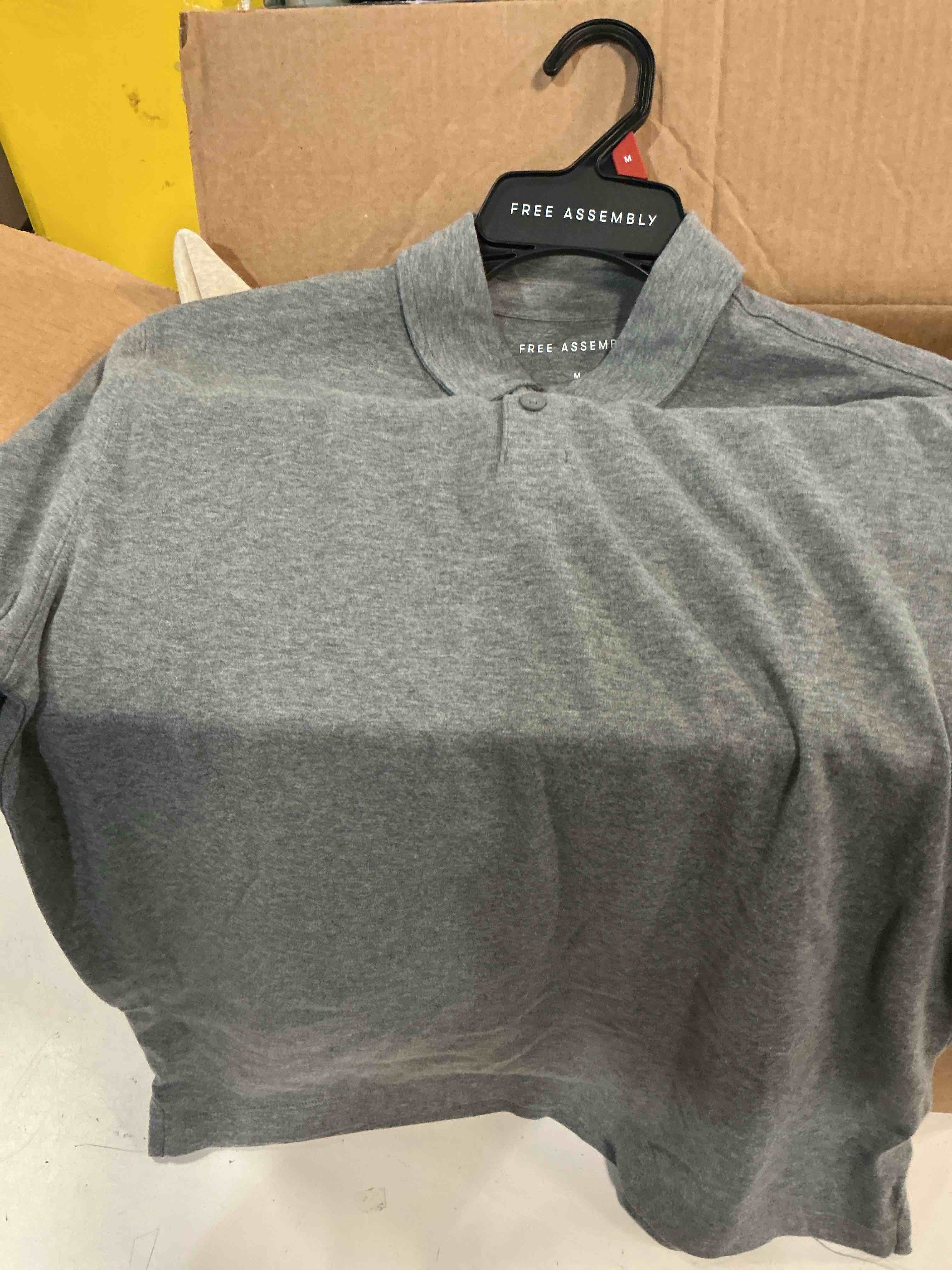 Condition photo showing New/Like New for free assembly mens cotton polo shirt with short sleeves, sizes xs-3xl (medium)