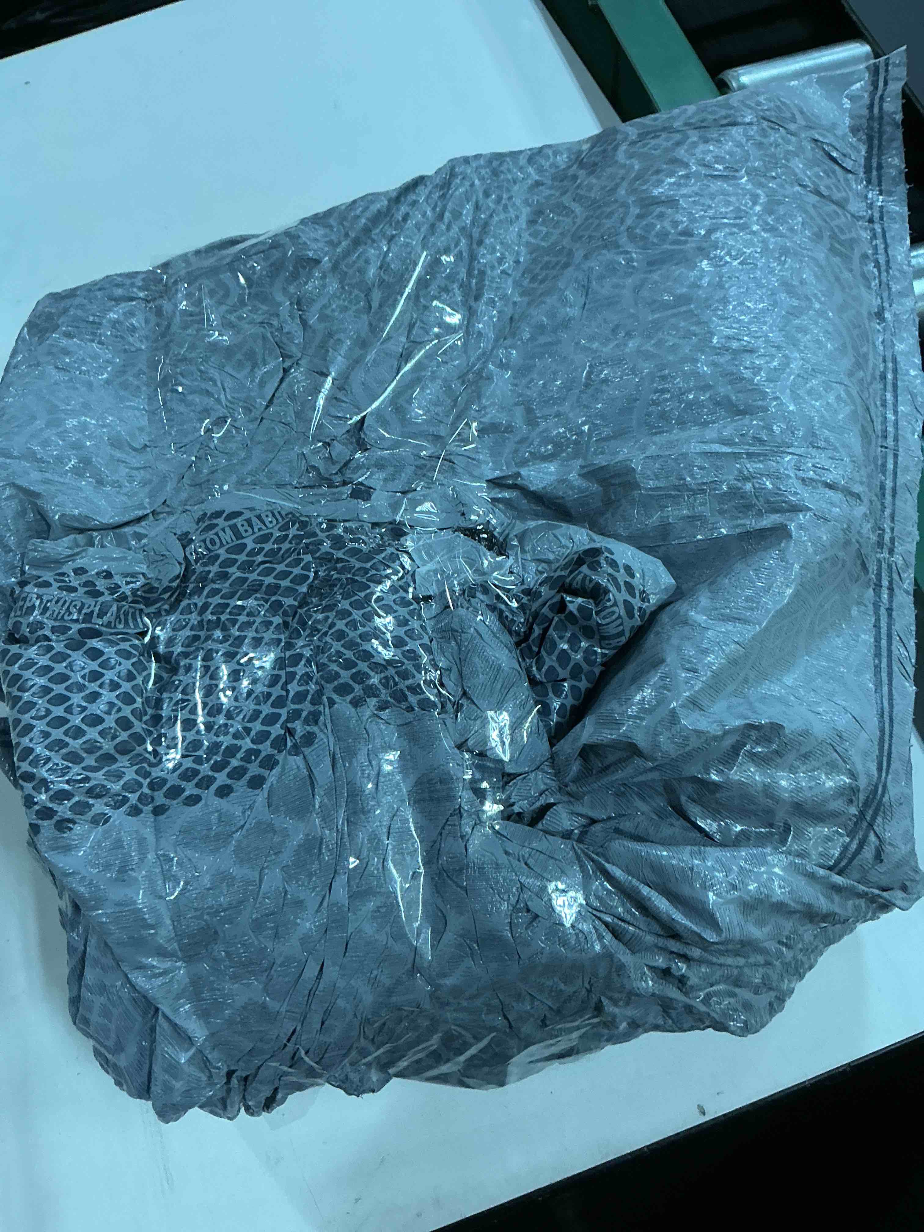 https://s3.amazonaws.com/lotting-images-prod/bidfta/PNK4901821_1777406902453.jpeg