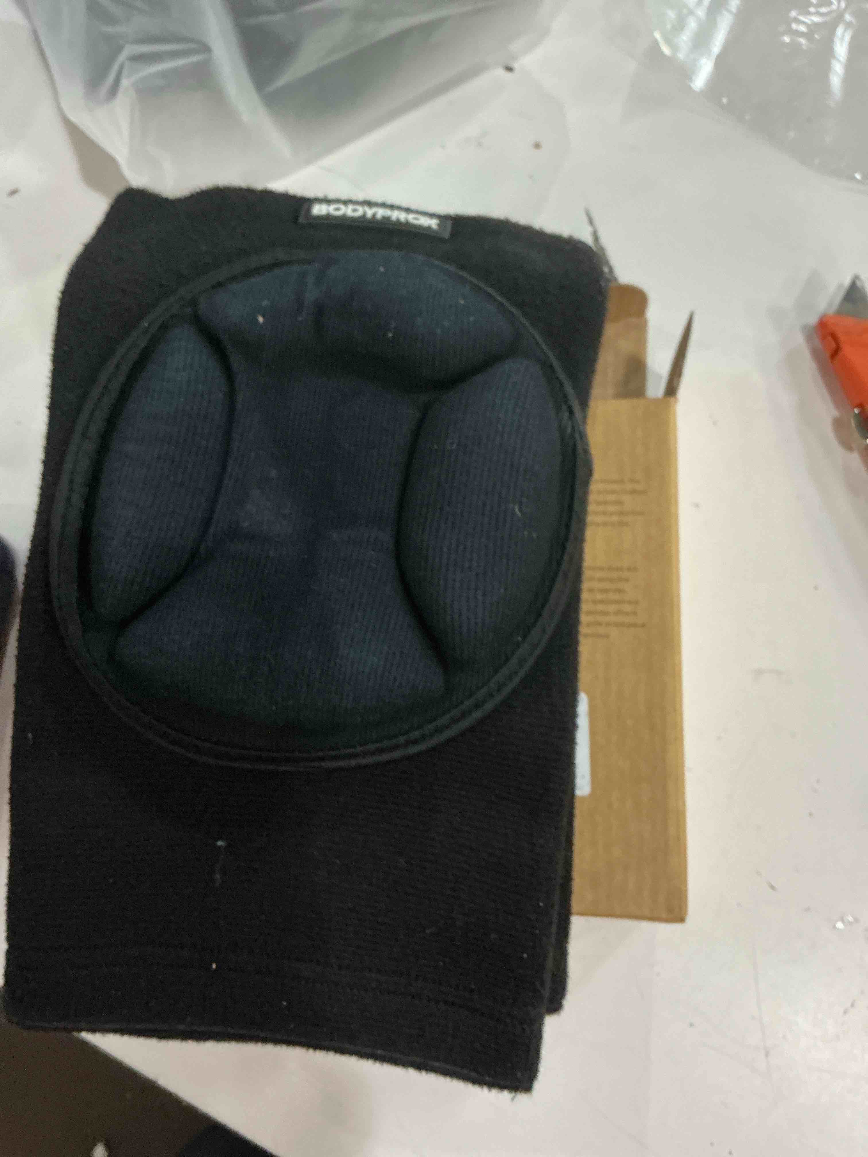 Condition photo showing New/Like New for bodyprox protective knee pads, thick sponge anti-slip, collision avoidance knee sleeve large