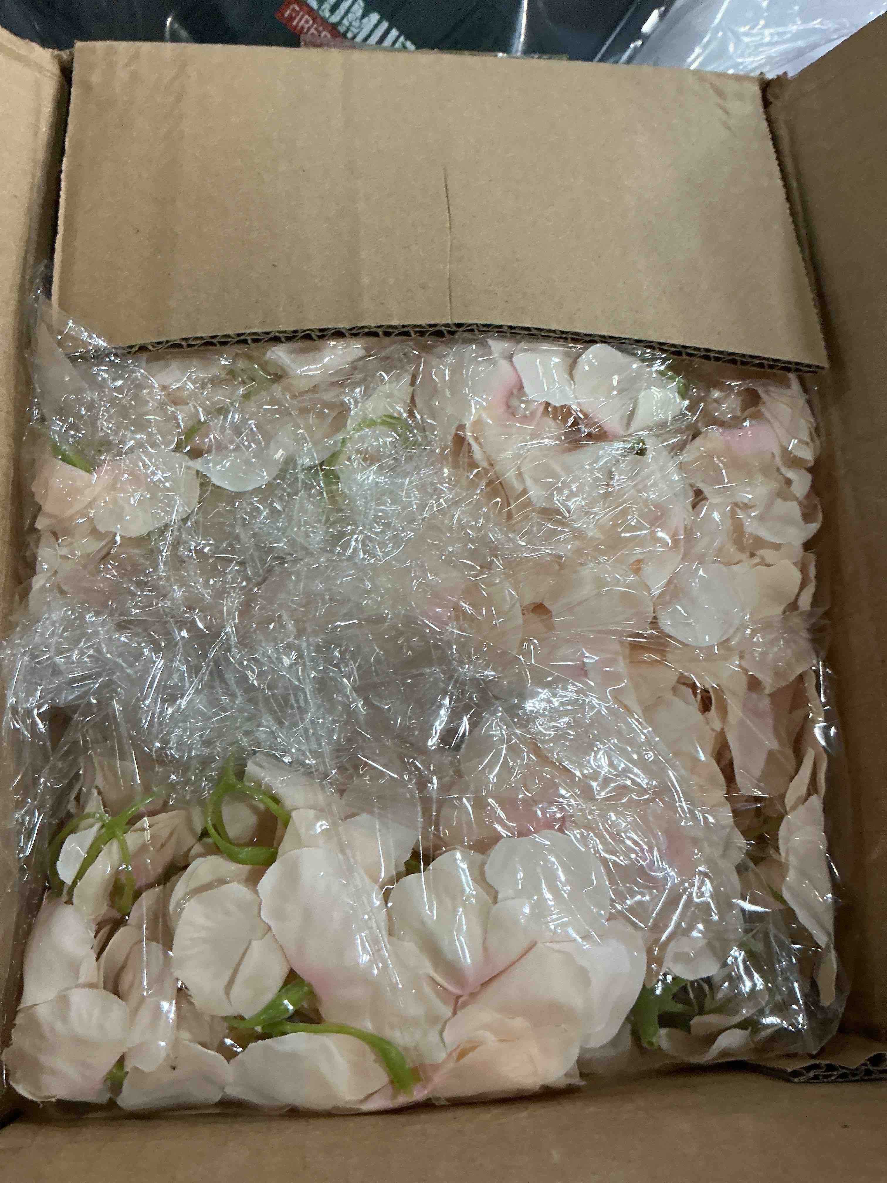 Condition photo showing New/Like New for meccanixity silk artificial hydrangea flowers, champagne artificial flowers heads with stems, full hydrangea flowers for wedding centerpieces, party decoration 64 set champagne 64