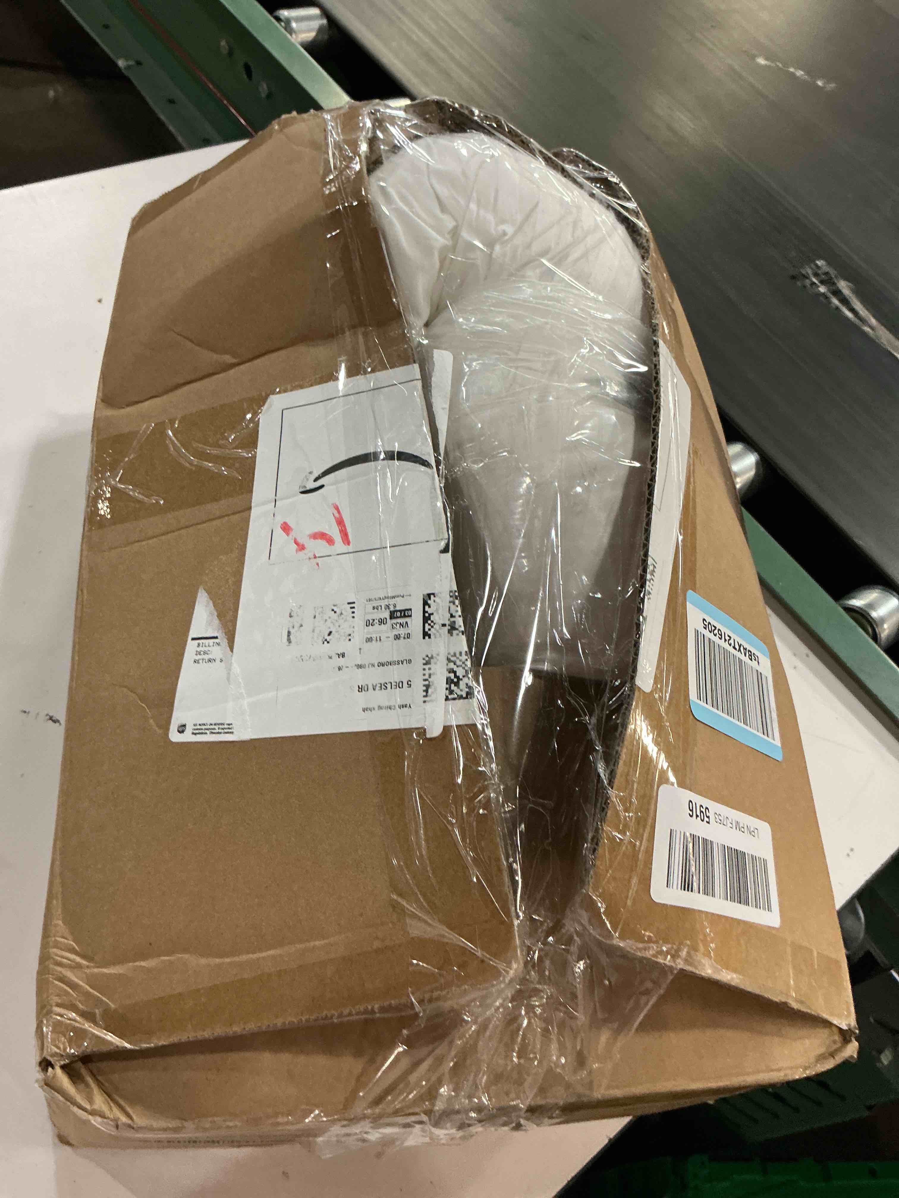 Condition photo showing Good Condition for beckham hotel collection bed pillows standard/queen size set of 2 - original soft down alternative pillow for sleeping - soft support for back, stomach or side sleepers queen / standard white