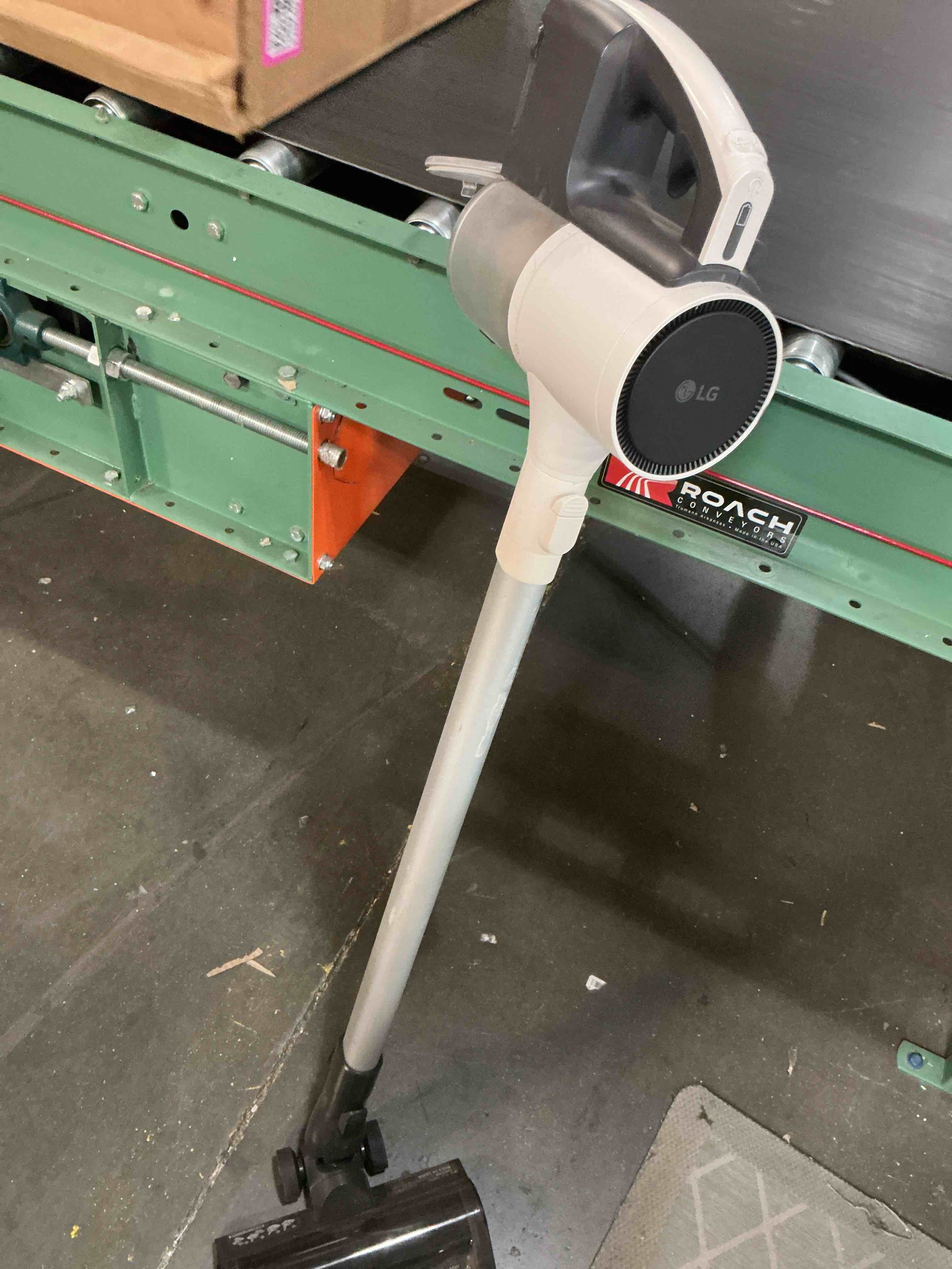 Condition photo showing As Is for lg cordzero cordless stick vacuum cleaner (convertible to handheld