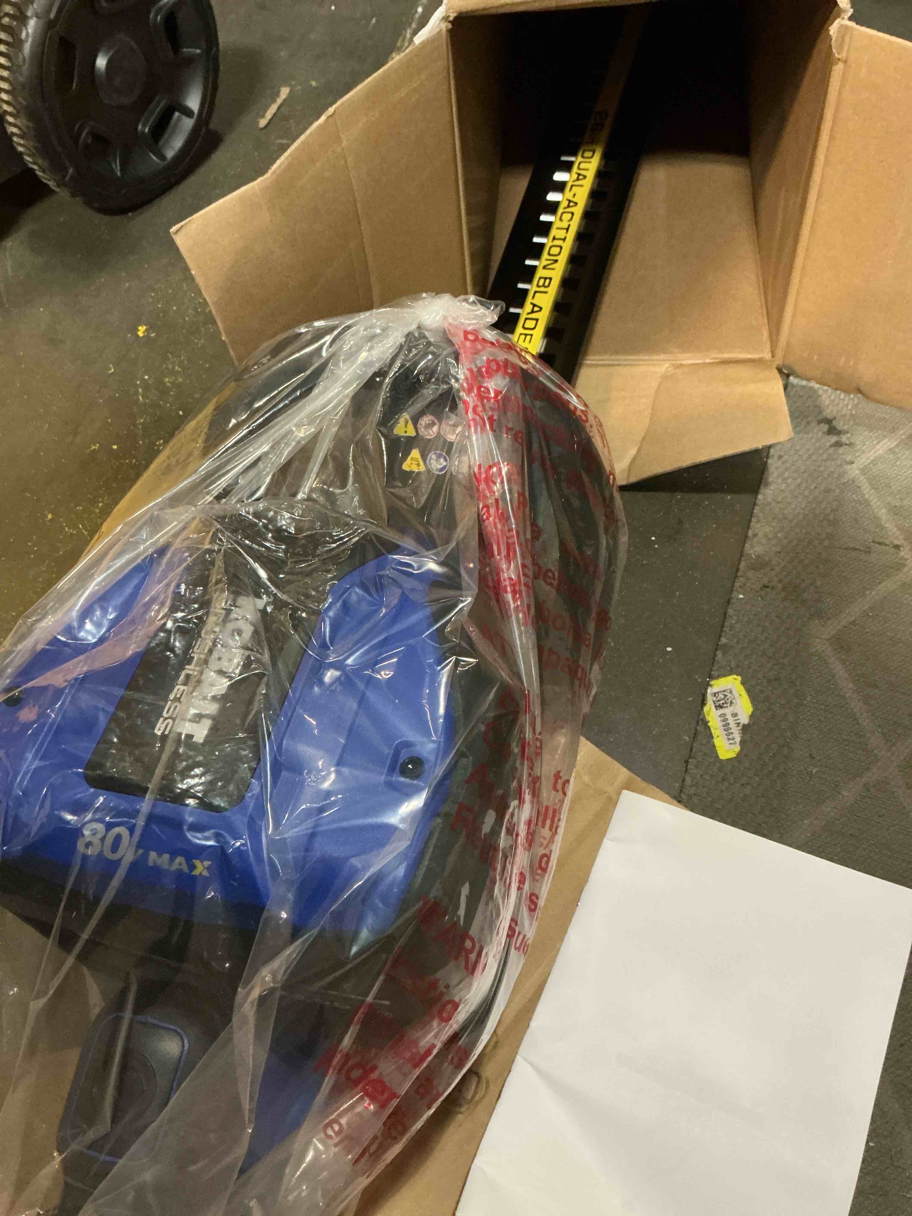 Condition photo showing Good Condition for kobalt 80-volt max 26-in baretool dual cordless hedge trimmer (battery not included)