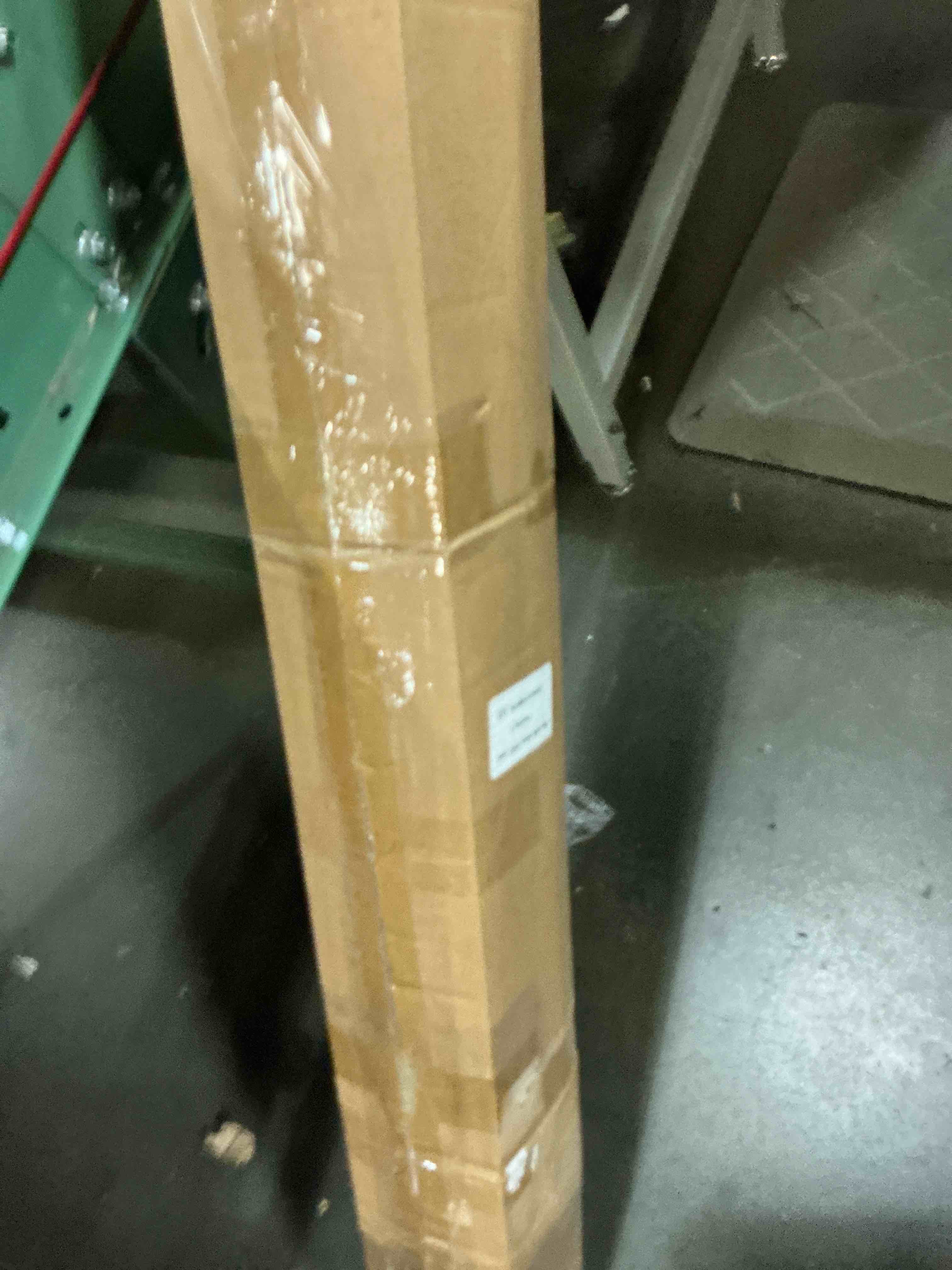 https://s3.amazonaws.com/lotting-images-prod/bidfta/PNK4907208_1776690595649.jpeg