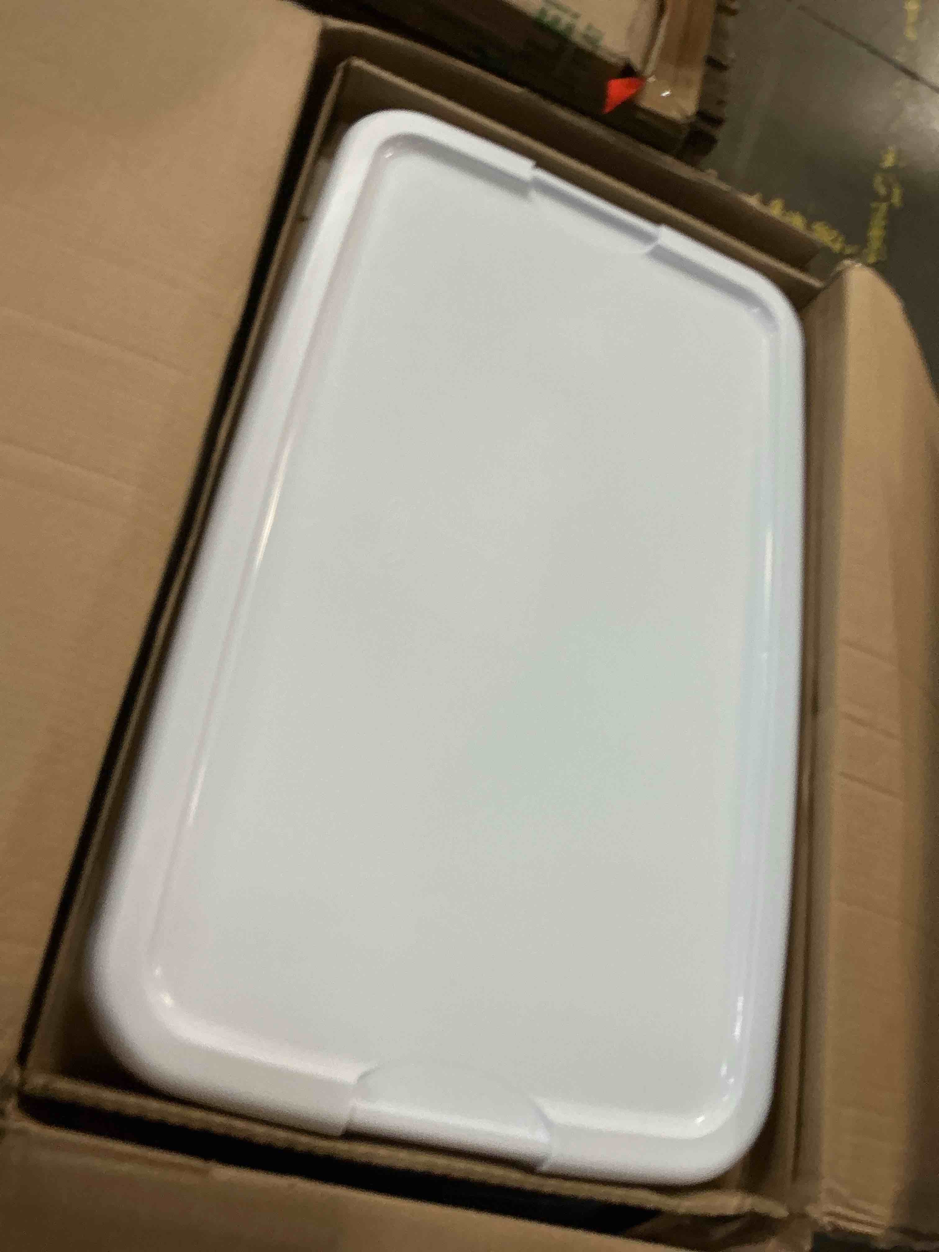 Condition photo showing Good Condition for s-1990 sterilite plastic 116 qt ultra latching storage box (case pack 4 pcs)