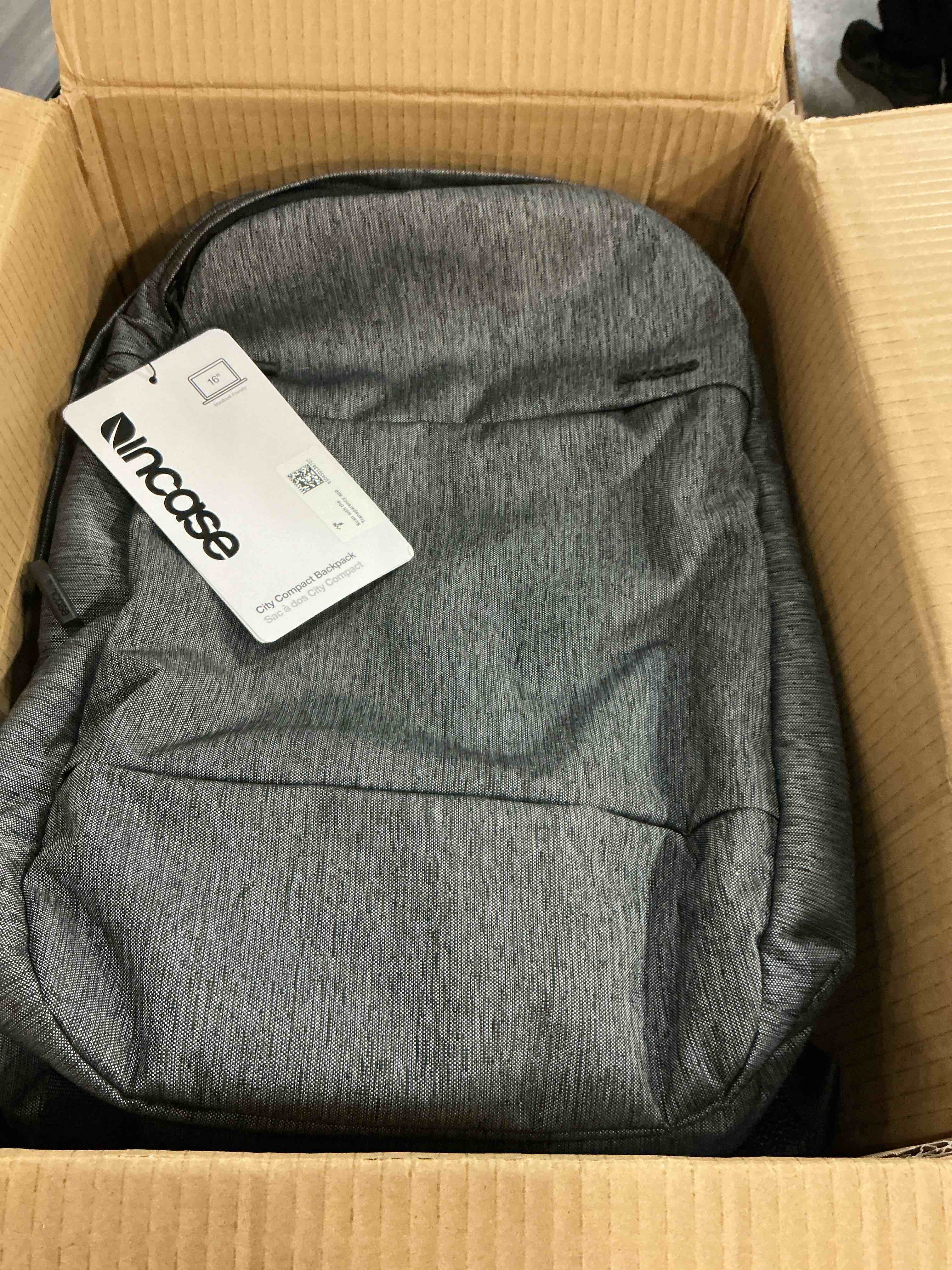 Condition photo showing Good Condition for incase designs city compact - notebook carrying backpack