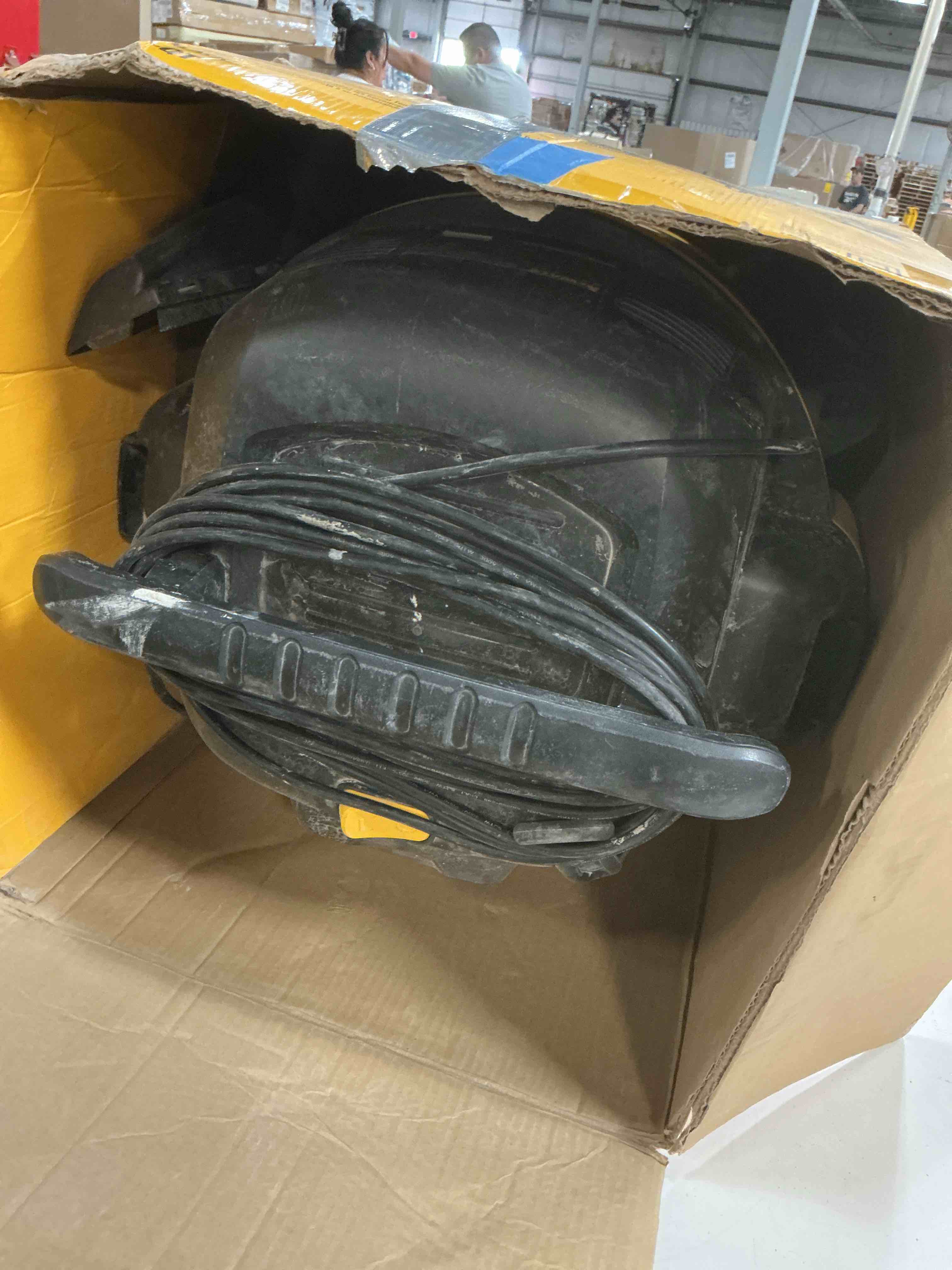 https://s3.amazonaws.com/lotting-images-prod/bidfta/PNK4908109_1776965040948.jpeg