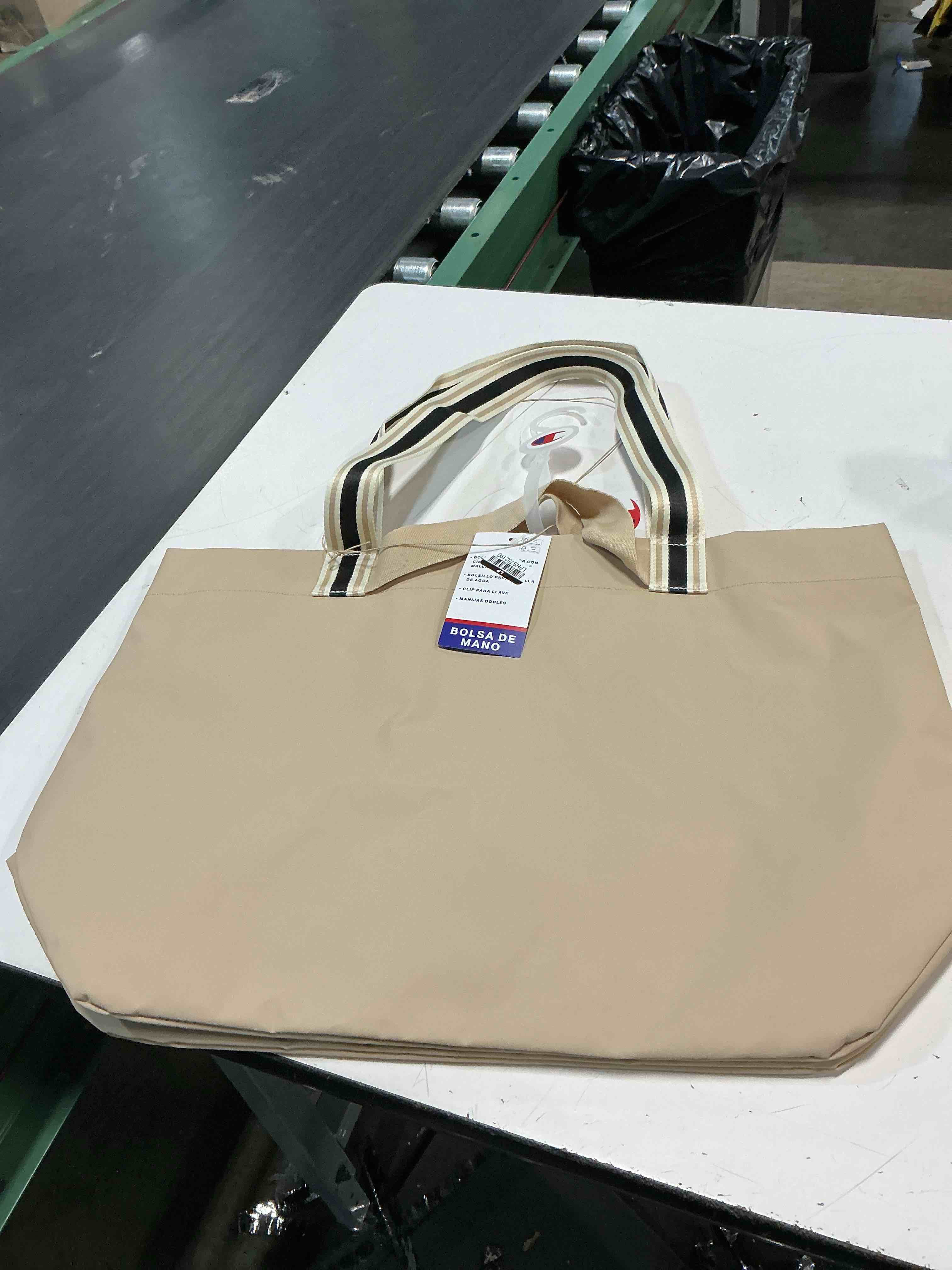 Condition photo showing New/Like New for champion harbor tote bag - beige