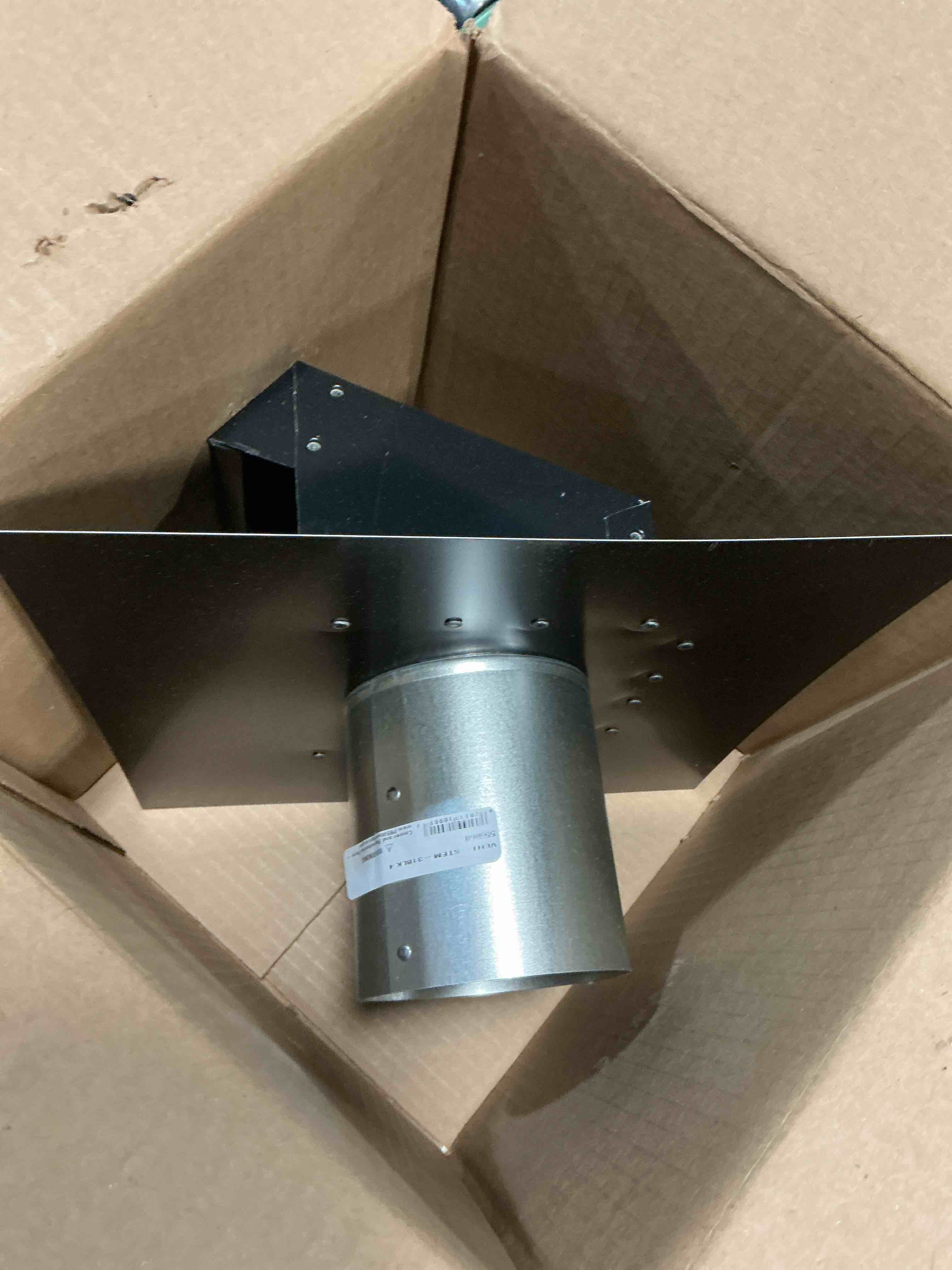 Condition photo showing New/Like New for air vent 4-in x 10.5-in galvanized steel vent and pipe flashing 556060