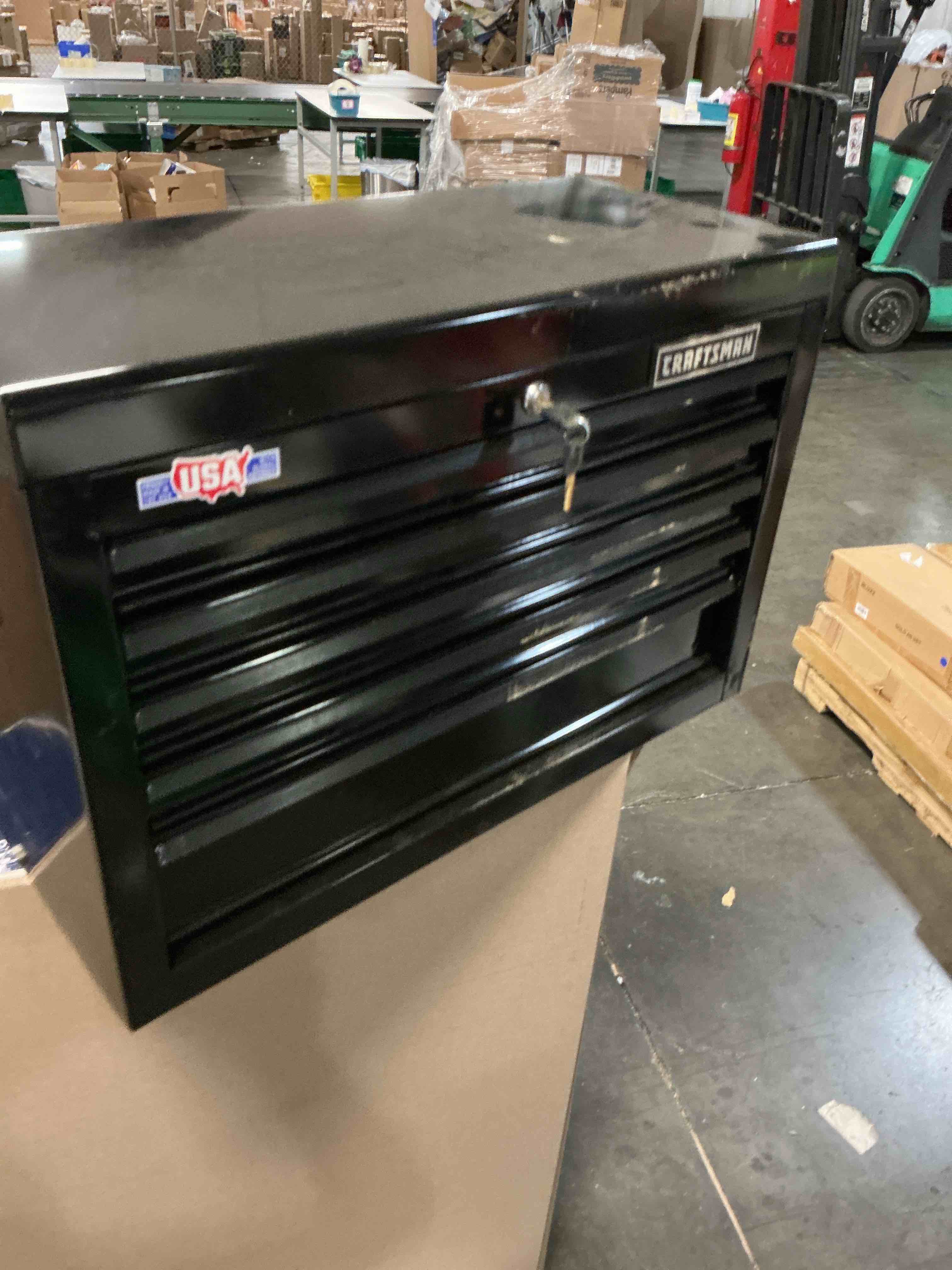 Condition photo showing As Is for craftsman 1000 series 26.07-in w x 17.49-in h x 12.1-in d 5 -drawer steel tool chest ( black )