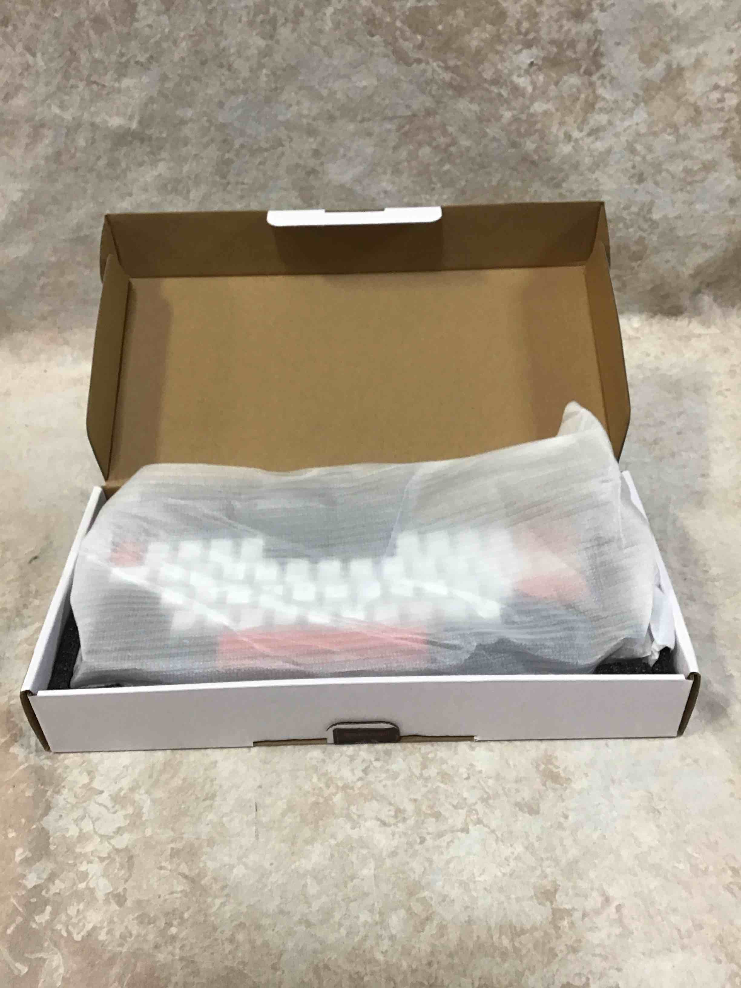 Condition photo showing Good Condition for redragon magic wand mini pro mechanical keyboard