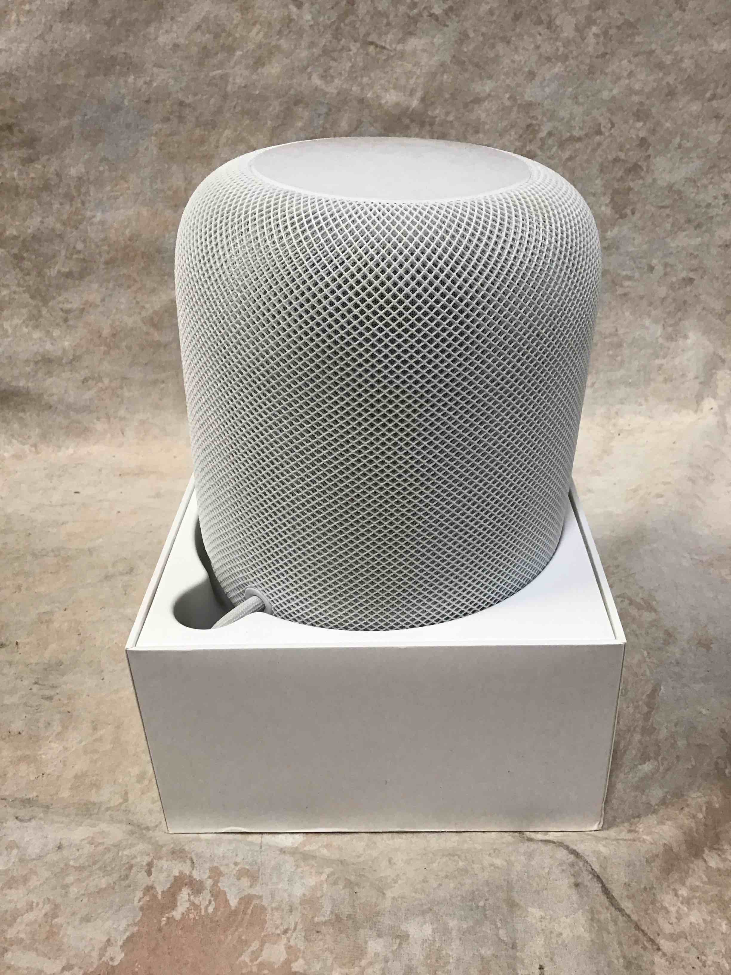 Condition photo showing Good Condition for apple homepod