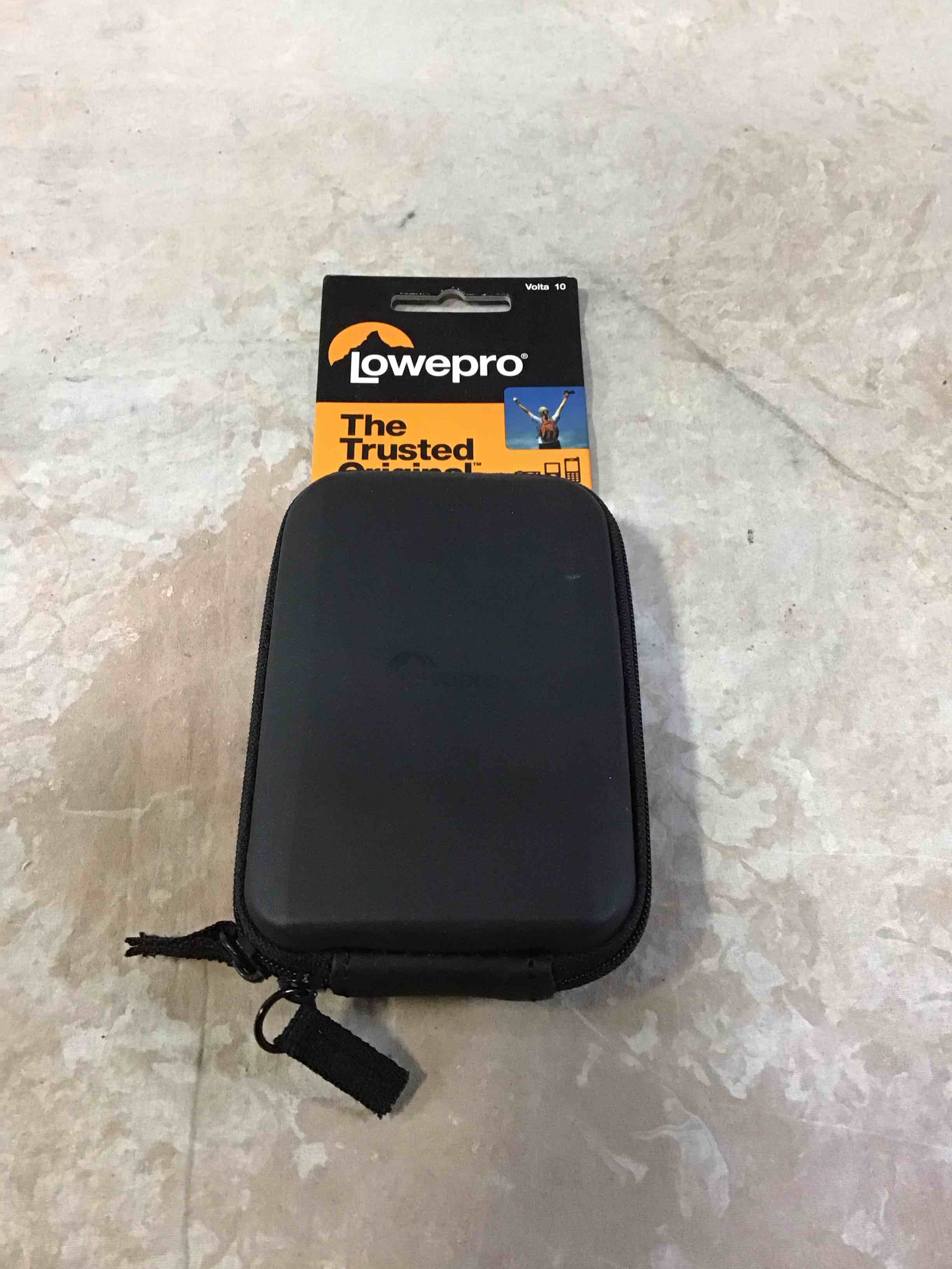 Condition photo showing New/Like New for lowepro lp36091-0eu volta 10 camera bag - black