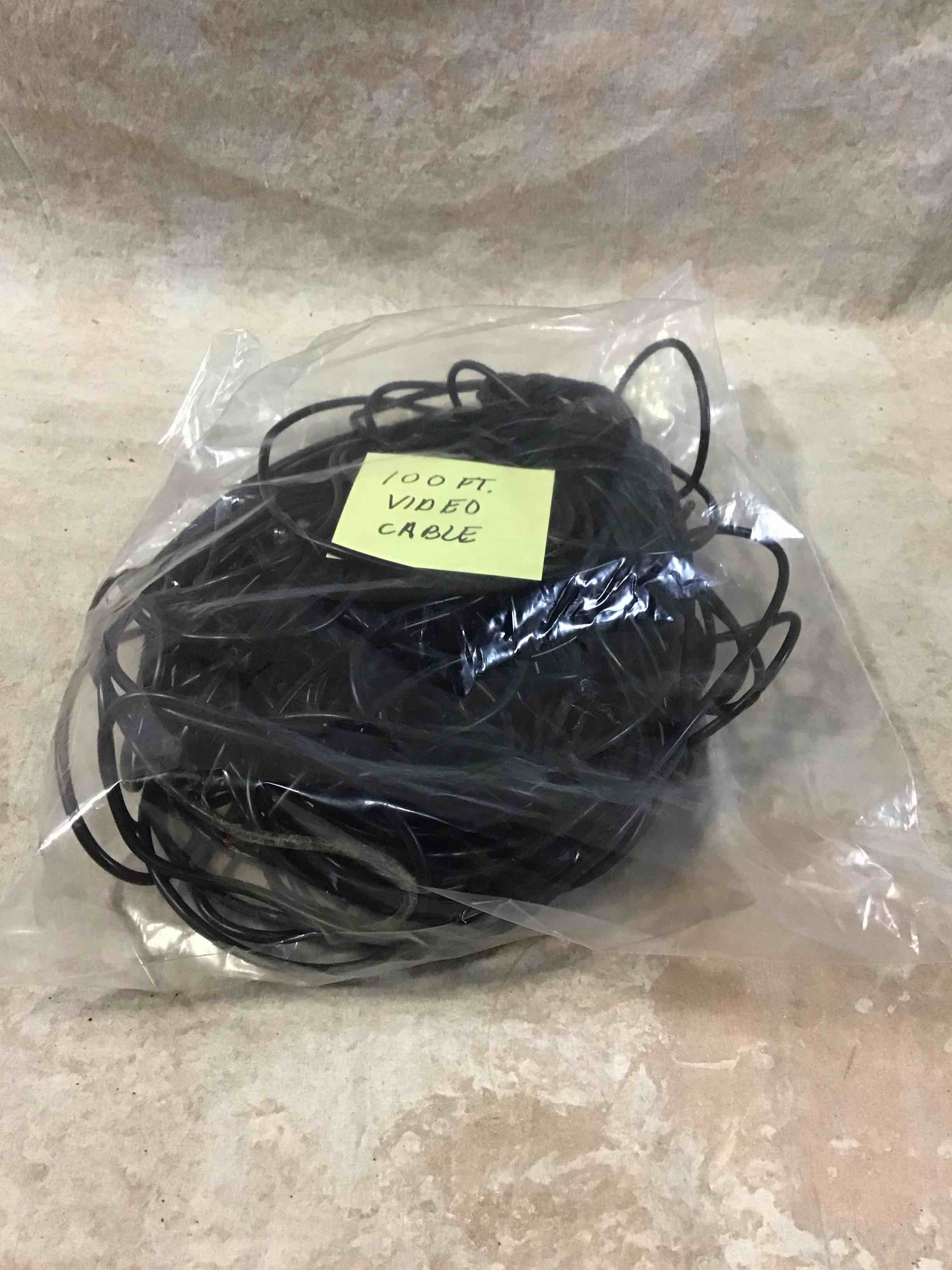 Condition photo showing Good Condition for 100 ft video cable