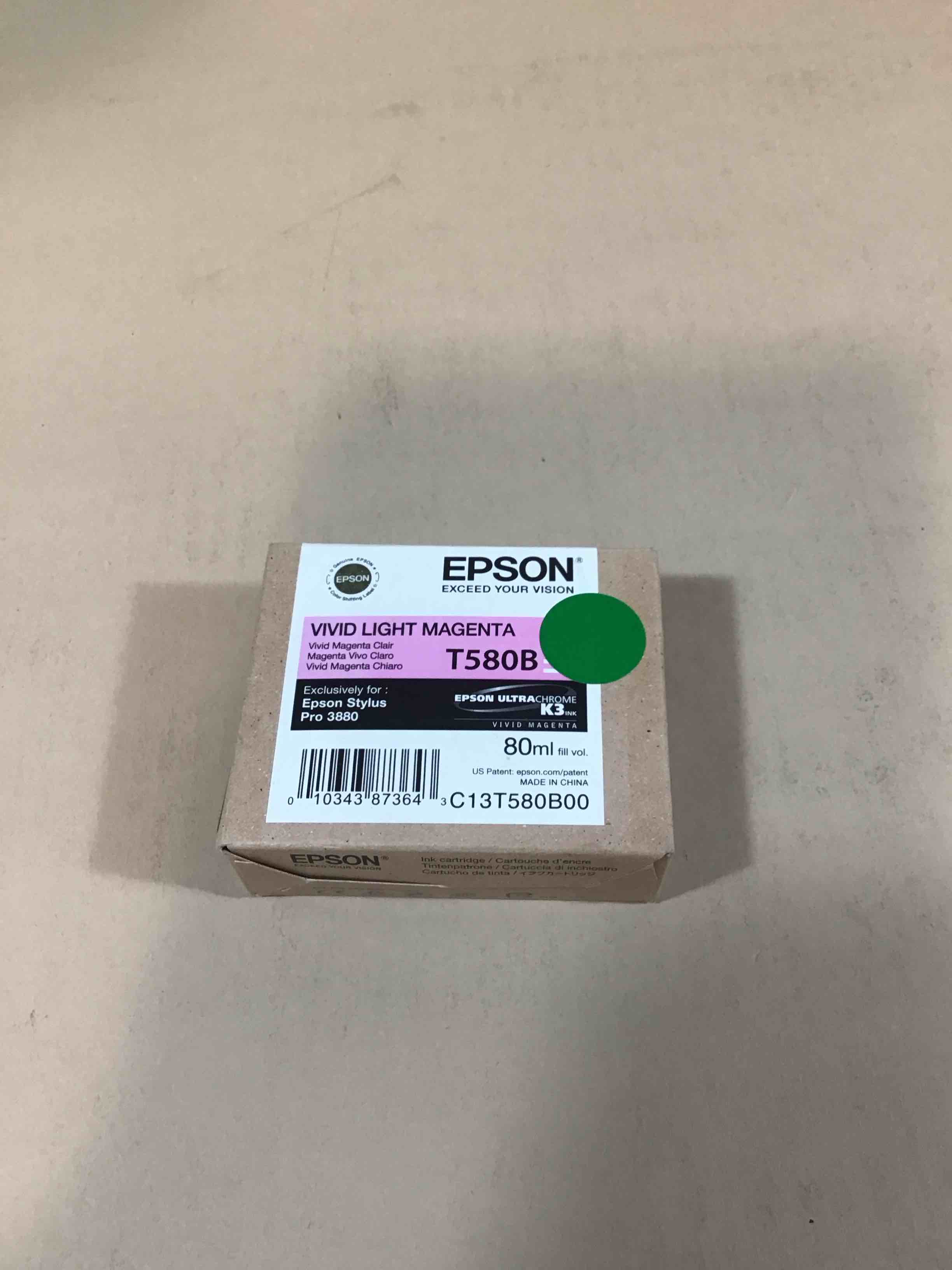 Condition photo showing New/Like New for t580b00 ultrachrome k3 ink vivid light magenta