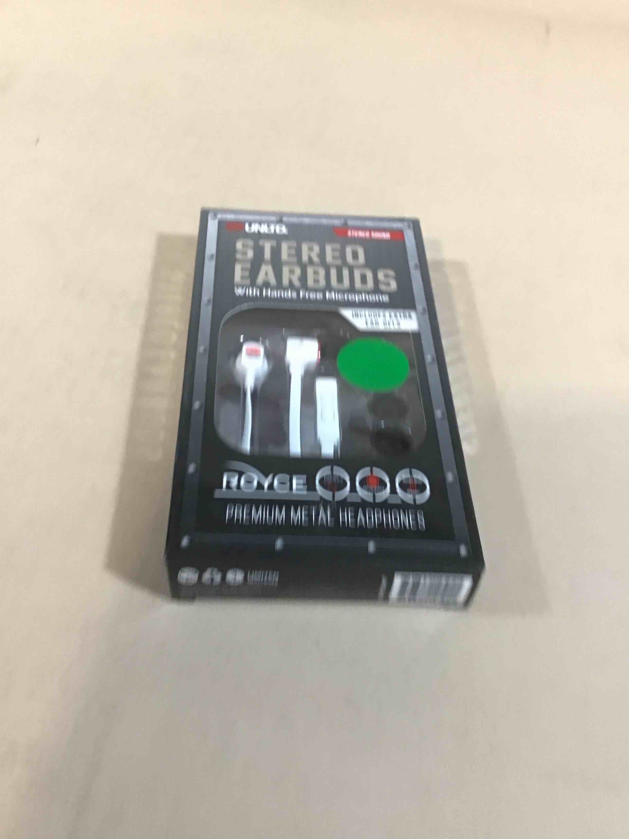 https://s3.amazonaws.com/lotting-images-prod/bidfta/PNK4912398_1775588558387.jpeg