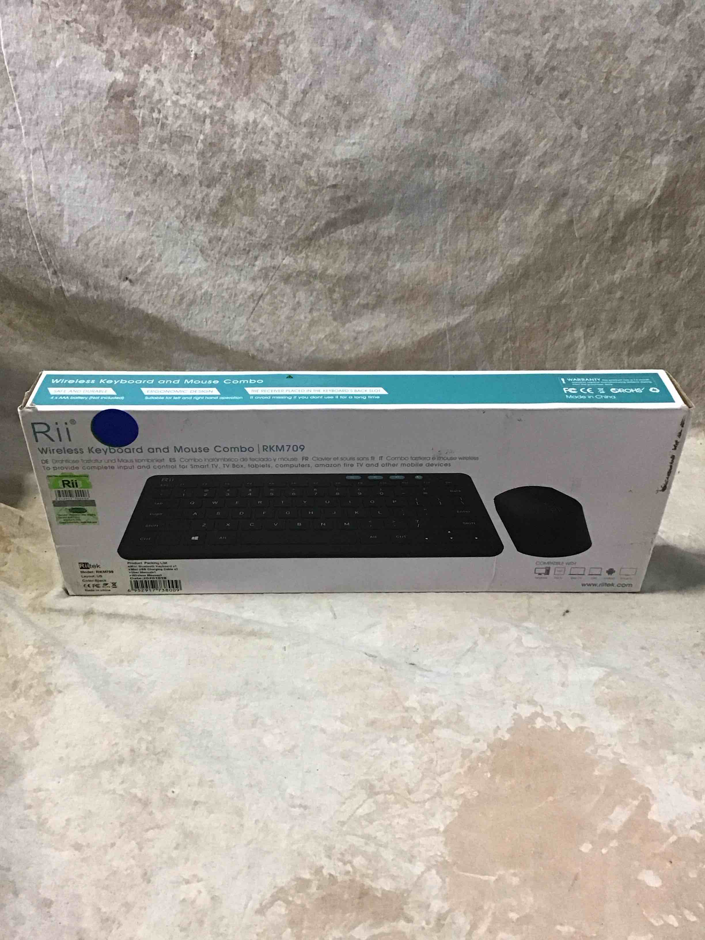 https://s3.amazonaws.com/lotting-images-prod/bidfta/PNK4912727_1776193626167.jpeg