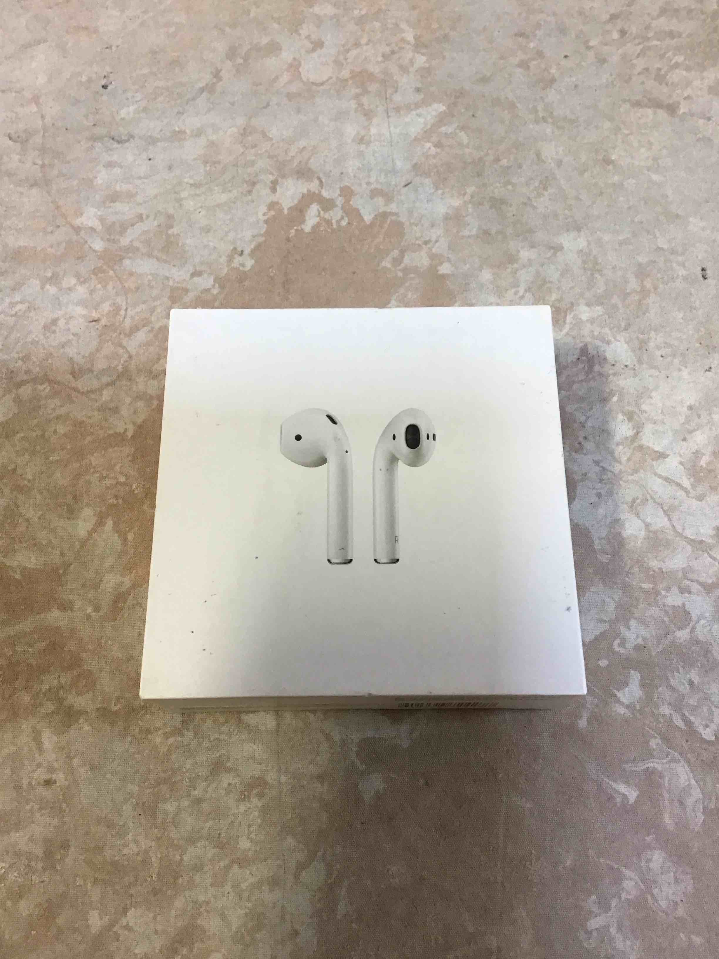 apple airpods