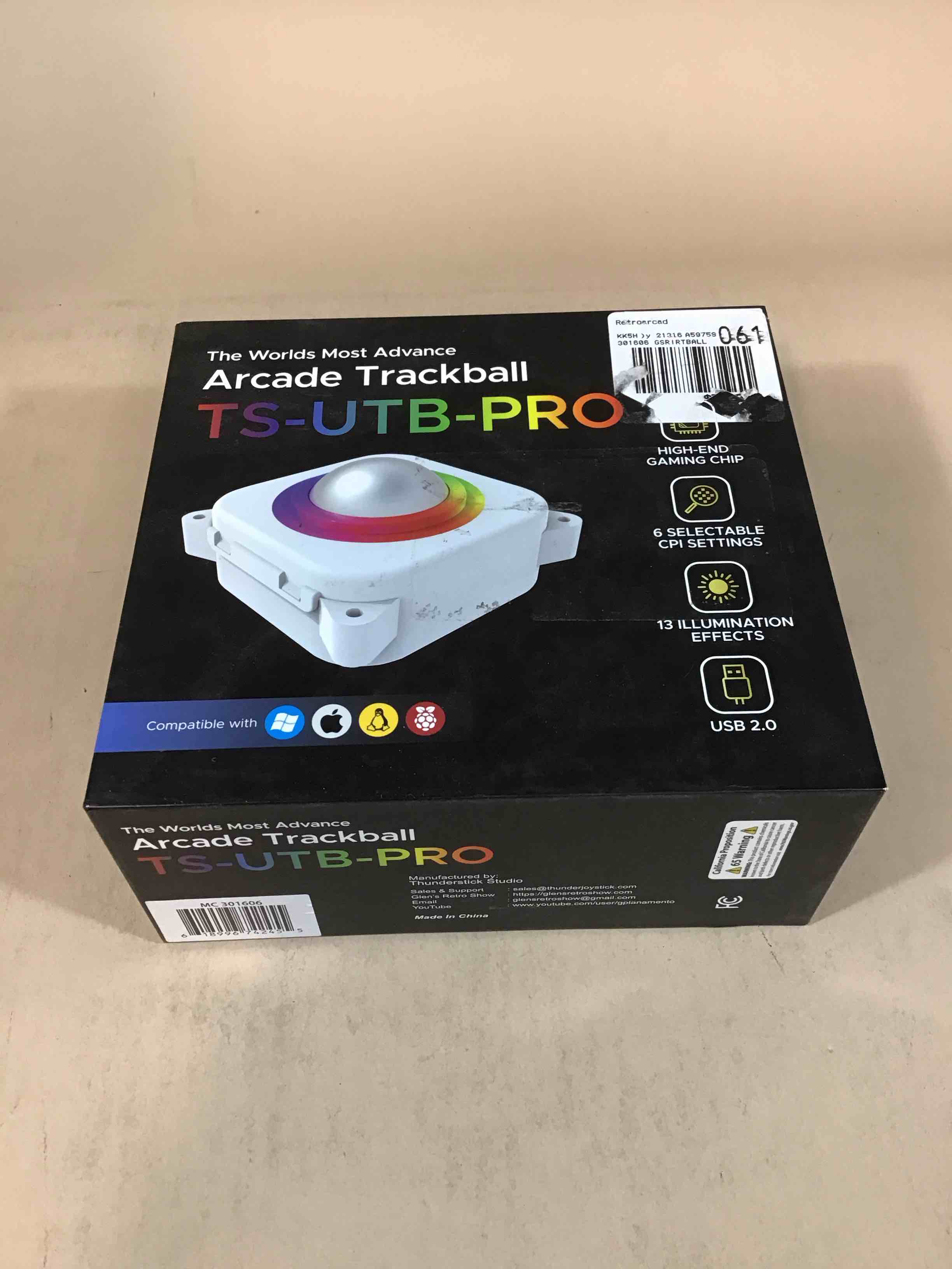 https://s3.amazonaws.com/lotting-images-prod/bidfta/PNK4913270_1778164217324.jpeg